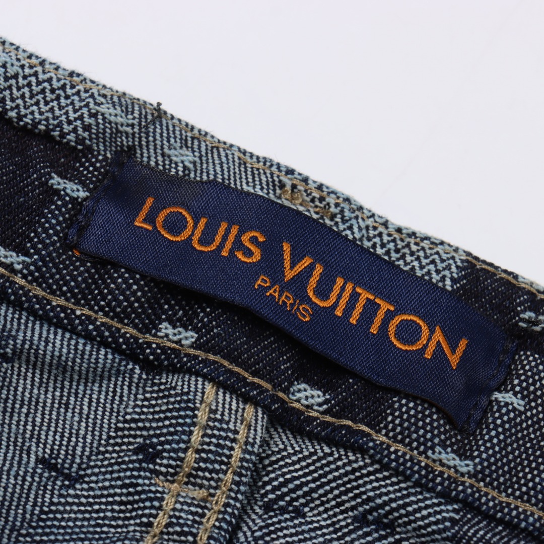 Louis Vuitton 路易威登 1V 25FW 虚线滑板提花牛仔长裤-Chinese UA Cheap High Quatity Brand Clothes Bags handbags Sneakers wholesale wholesaler seller from China Factory suppliers Fashion Clothing Shoes best Quality Beautiful Price Louis Vuitton 路易威登 1V 25FW 虚线滑板提花牛仔长裤