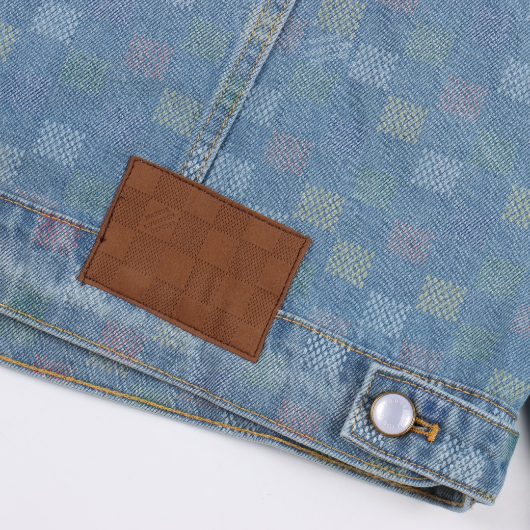 Louis Vuitton路易威登 1V 25FW 五彩小棋盘格满印牛仔夹克外套-Chinese UA Cheap High Quatity Brand Clothes Bags handbags Sneakers wholesale wholesaler seller from China Factory suppliers Fashion Clothing Shoes best Quality Beautiful Price Louis Vuitton路易威登 1V 25FW 五彩小棋盘格满印牛仔夹克外套