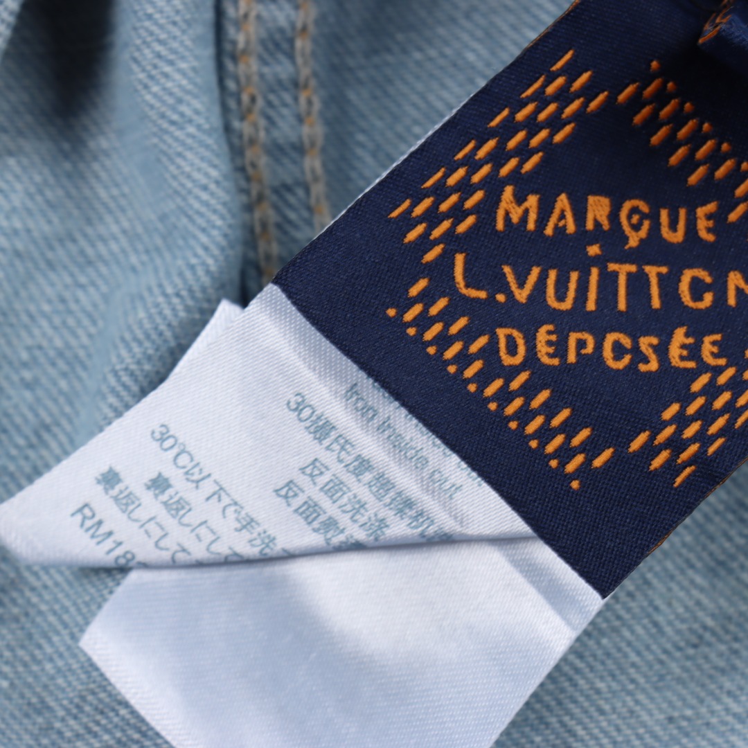 Louis Vuitton路易威登 1V 25FW 五彩小棋盘格满印牛仔夹克外套-Chinese UA Cheap High Quatity Brand Clothes Bags handbags Sneakers wholesale wholesaler seller from China Factory suppliers Fashion Clothing Shoes best Quality Beautiful Price Louis Vuitton路易威登 1V 25FW 五彩小棋盘格满印牛仔夹克外套