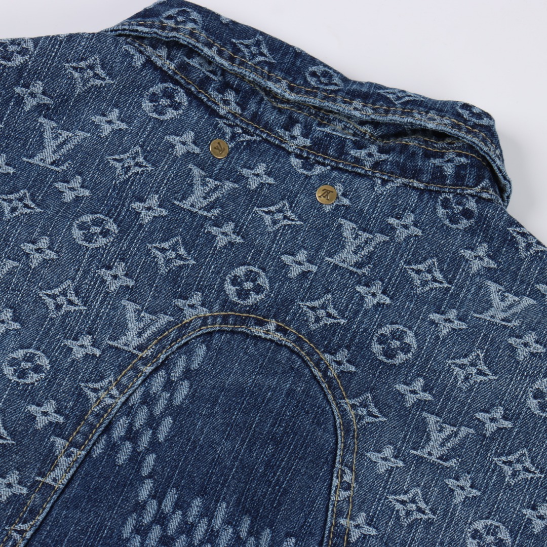 Louis Vuitton 路易威登 1V × Nigo 25FW 联名棋盘格牛仔外套黑色/蓝色-Chinese UA Cheap High Quatity Brand Clothes Bags handbags Sneakers wholesale wholesaler seller from China Factory suppliers Fashion Clothing Shoes best Quality Beautiful Price Louis Vuitton 路易威登 1V × Nigo 25FW 联名棋盘格牛仔外套黑色/蓝色