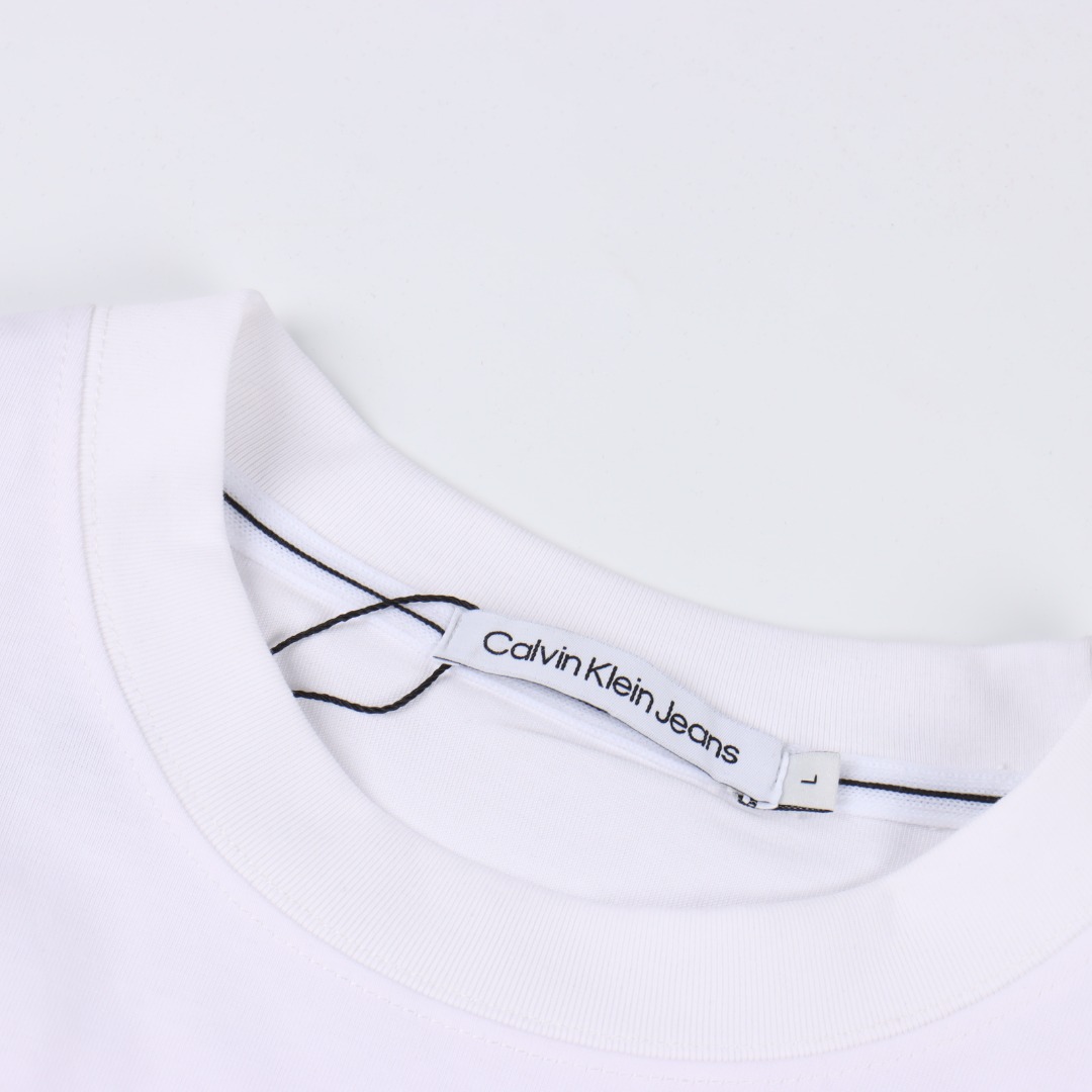 Calvin klein 背后字母浮雕长袖T恤 黑色 白色-Chinese UA Cheap High Quatity Brand Clothes Bags handbags Sneakers wholesale wholesaler seller from China Factory suppliers Fashion Clothing Shoes best Quality Beautiful Price Calvin klein 背后字母浮雕长袖T恤 黑色 白色