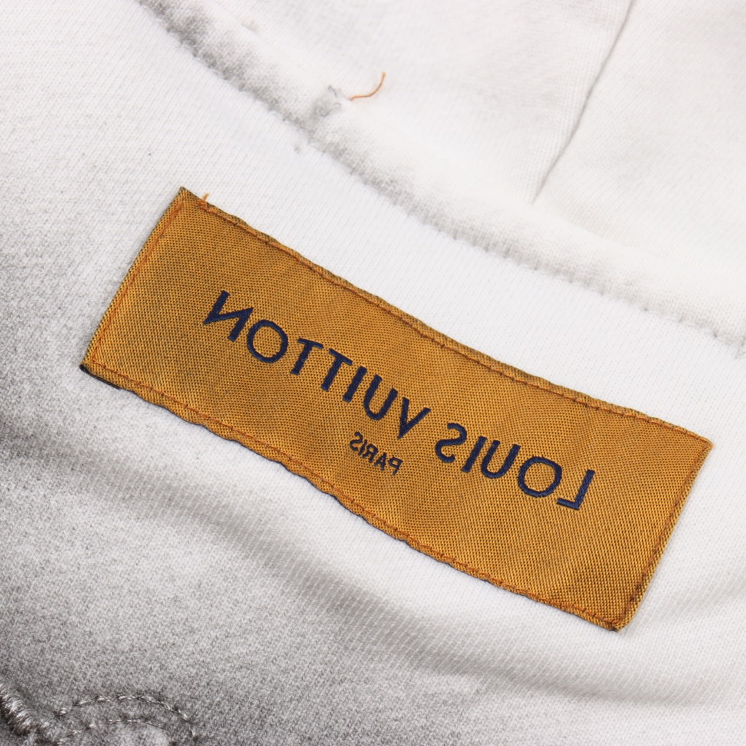 LOUIS VUITTON/路易威登 四叶草牛仔贴布刺绣水洗破洞连帽卫衣 水洗白-Chinese UA Cheap High Quatity Brand Clothes Bags handbags Sneakers wholesale wholesaler seller from China Factory suppliers Fashion Clothing Shoes best Quality Beautiful Price LOUIS VUITTON/路易威登 四叶草牛仔贴布刺绣水洗破洞连帽卫衣 水洗白