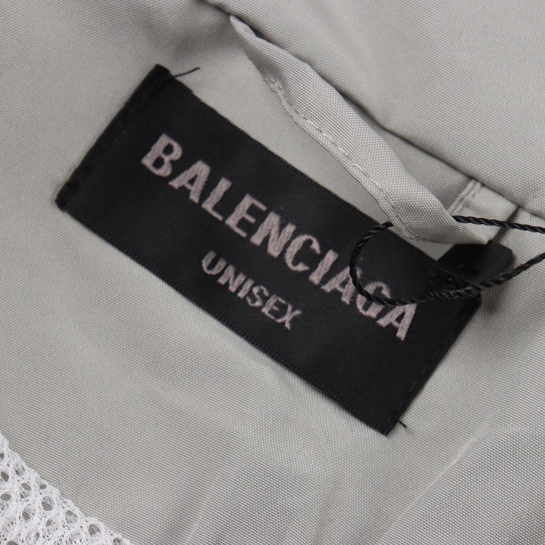 Balenciaga巴黎世家 BLCG 25FW 牛仔拼接标语冲锋衣夹克