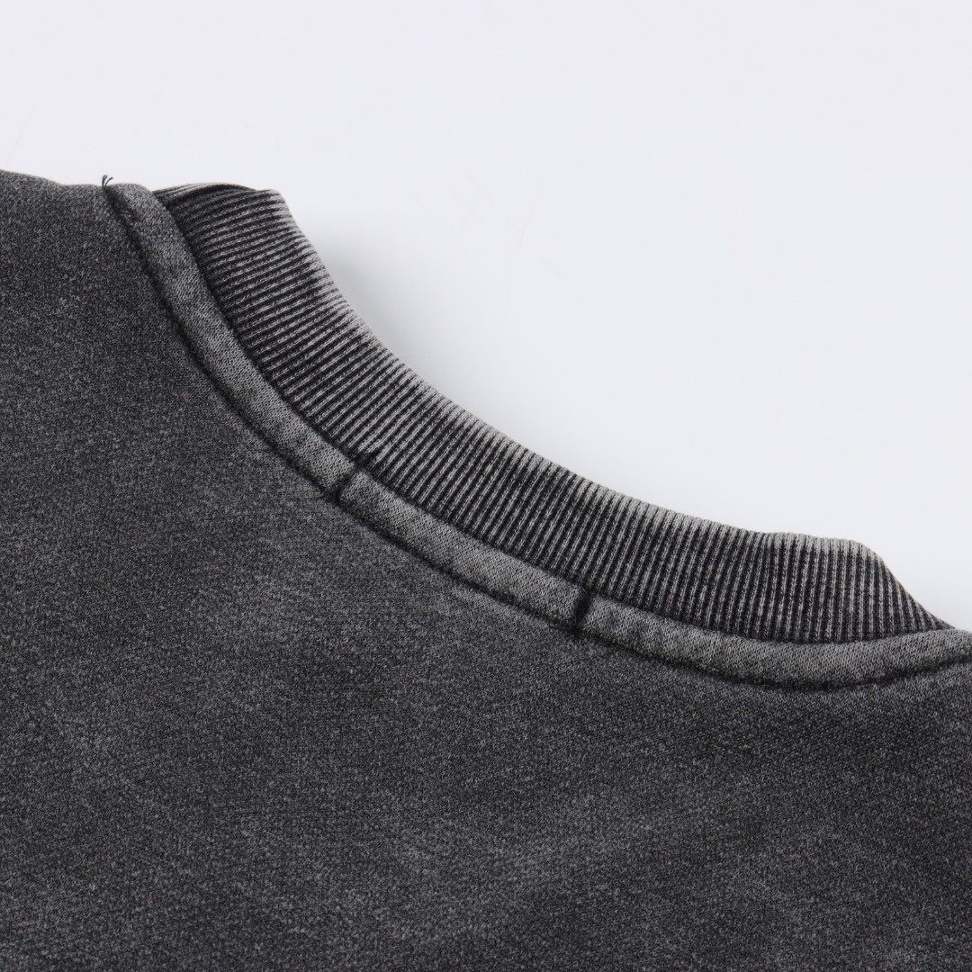 Acne Studios 水洗褪色后背小硅胶做旧圆领卫衣 洗水黑