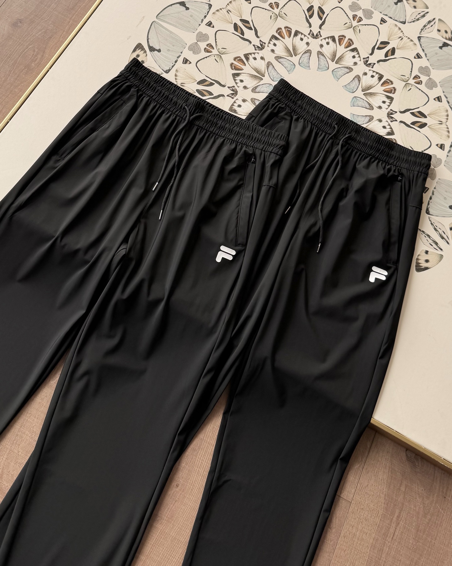 Alternative view of Pants 06905