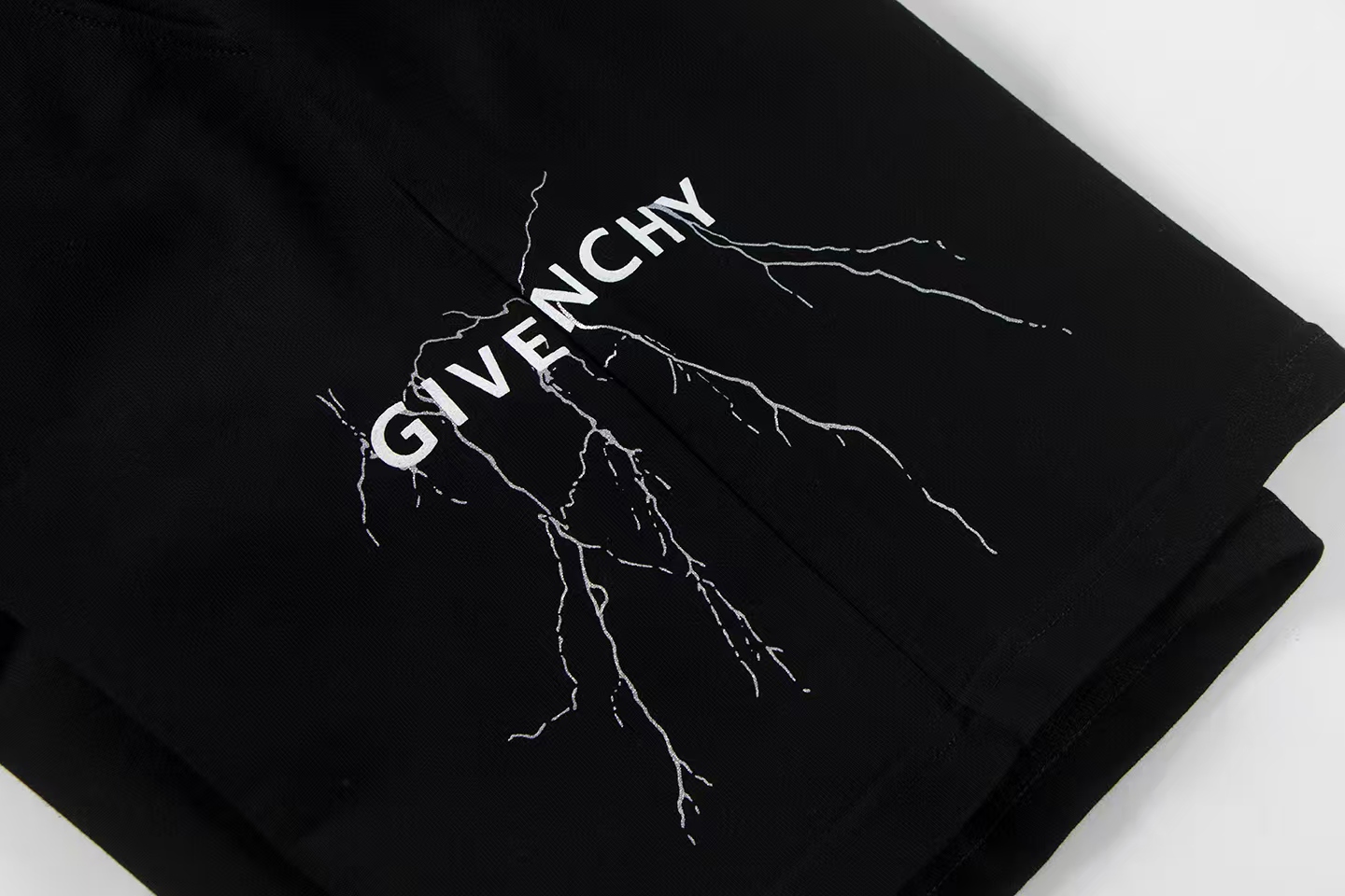 Givenchy Men's Black Cotton Blend Shorts with Lightning Graphic - M to 3XL 5 i1739372640507 5722 0 3