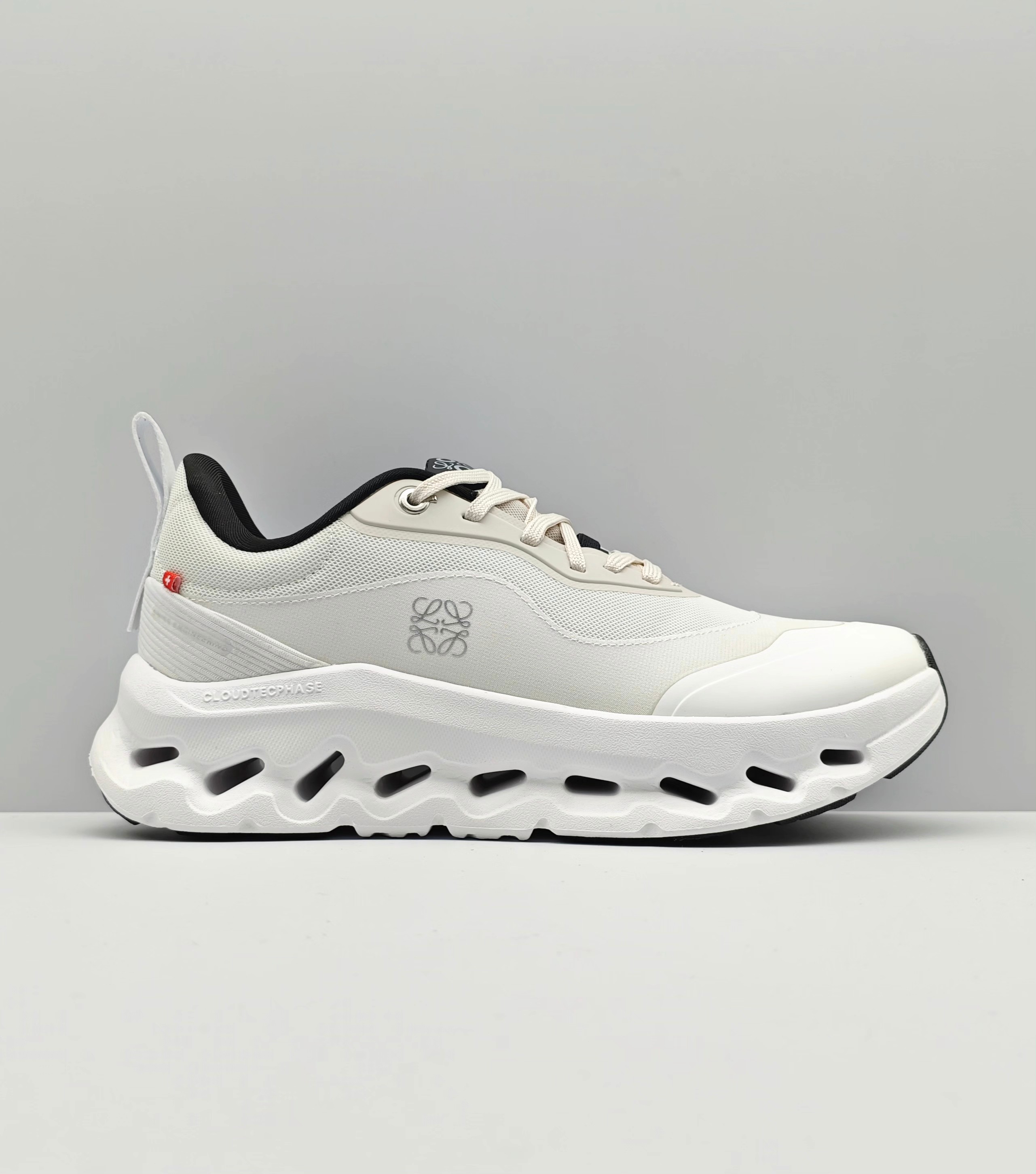 NO:238259,LOEWE X ON Cloudtilt 2.0 Loewe X ON Cloudtilt 2 generation Lightweight breathable, non-slip and wear-resistant, comfortable and versatile, shock-absorbing and anti-shocking, men and women casual sports running shoes Size 36 36.5 37 38 38.5 39 40 40.5 41 42 42.5 43 44 44.5 45 46, casual shoes/sports shoes, christian louboutin, loewe, loewe, sneakers19860909LOEWE X ON Cloudtilt 2.0 罗意威联名昂跑二代 轻量透气 防滑耐磨 舒适百搭 减震抗击 男女休闲运动跑鞋 尺码36 36.5 37 38 38.5 39 40 40.5 41 42 42.5 43 44 44.5 45 46,休闲鞋/运动鞋,christian louboutin,loewe,loewe,sneakers,Women's Shoes