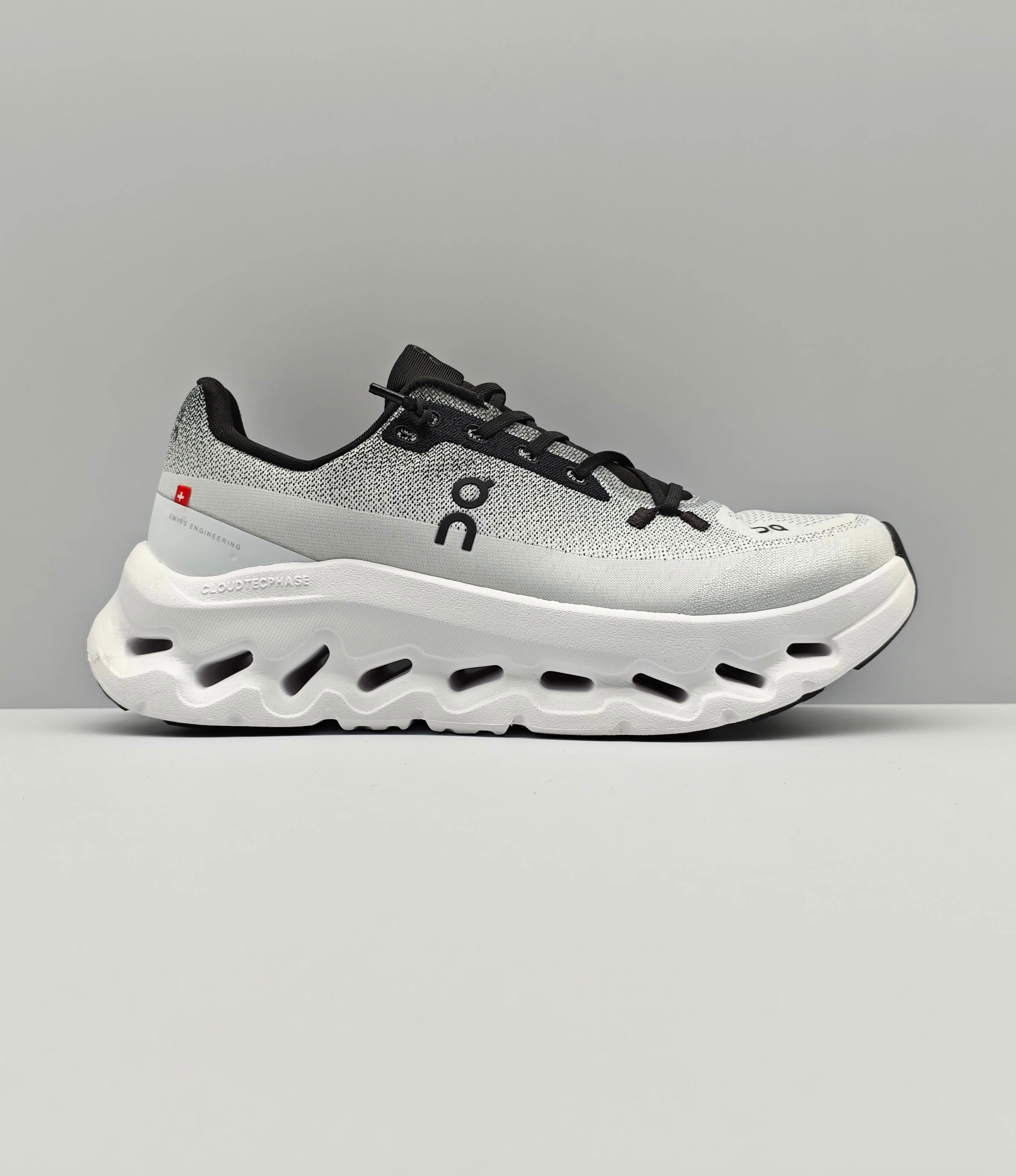 NO:238271,ON Cloudtilt Lightweight, breathable, non-slip, wear-resistant, comfortable and versatile, shock-absorbing, men and women casual sports running shoes Size 36 36.5 37 38 38.5 39 40 40.5 41 42 42.5 43 44 44.5 45 46, casual shoes/sports shoes, christian louboutin, sneakers19860909ON Cloudtilt 昂跑 轻量透气 防滑耐磨 舒适百搭 减震抗击 男女休闲运动跑鞋 尺码36 36.5 37 38 38.5 39 40 40.5 41 42 42.5 43 44 44.5 45 46,休闲鞋/运动鞋,christian louboutin,sneakers,Women's Shoes