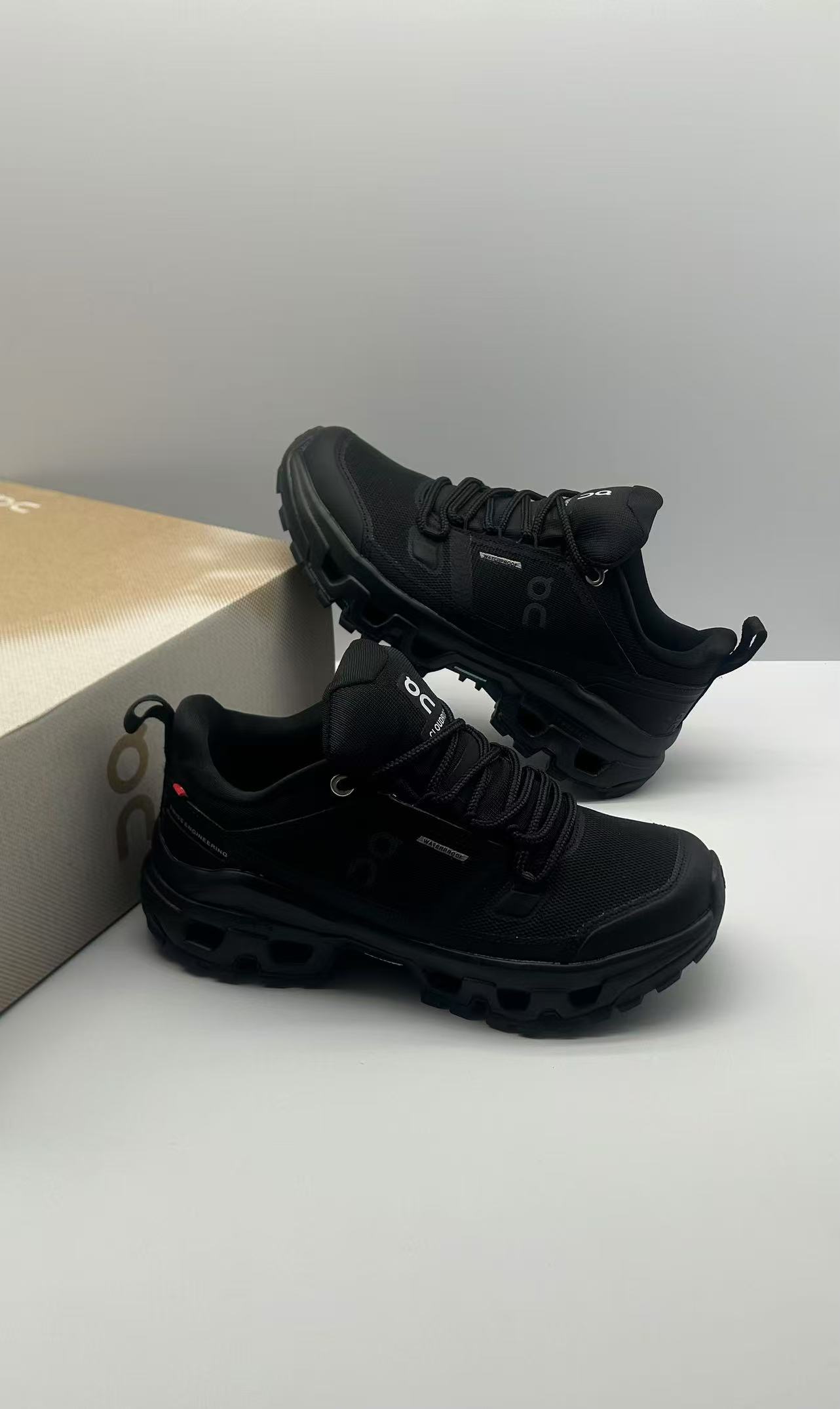 “Lightweight Waterproof Hiking Shoes for Outdoor Expeditions in Various Sizes” - 图片 7