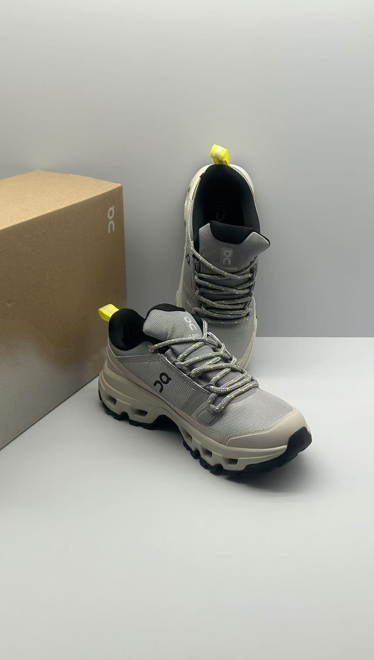 “Durable Waterproof Hiking Shoes for Outdoor Expeditions in Various Sizes” - 图片 5