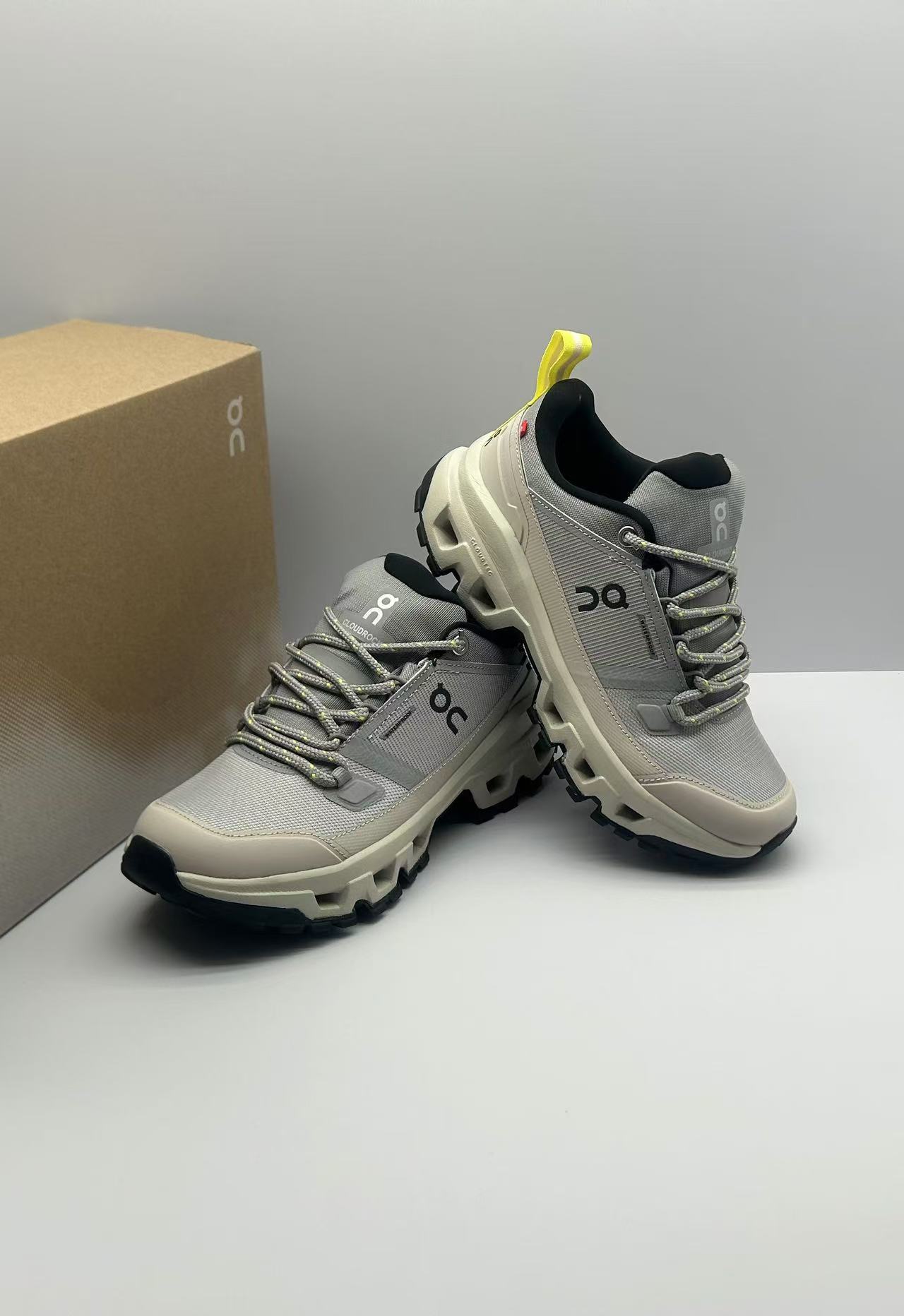 “Durable Waterproof Hiking Shoes for Outdoor Expeditions in Various Sizes” - 图片 6