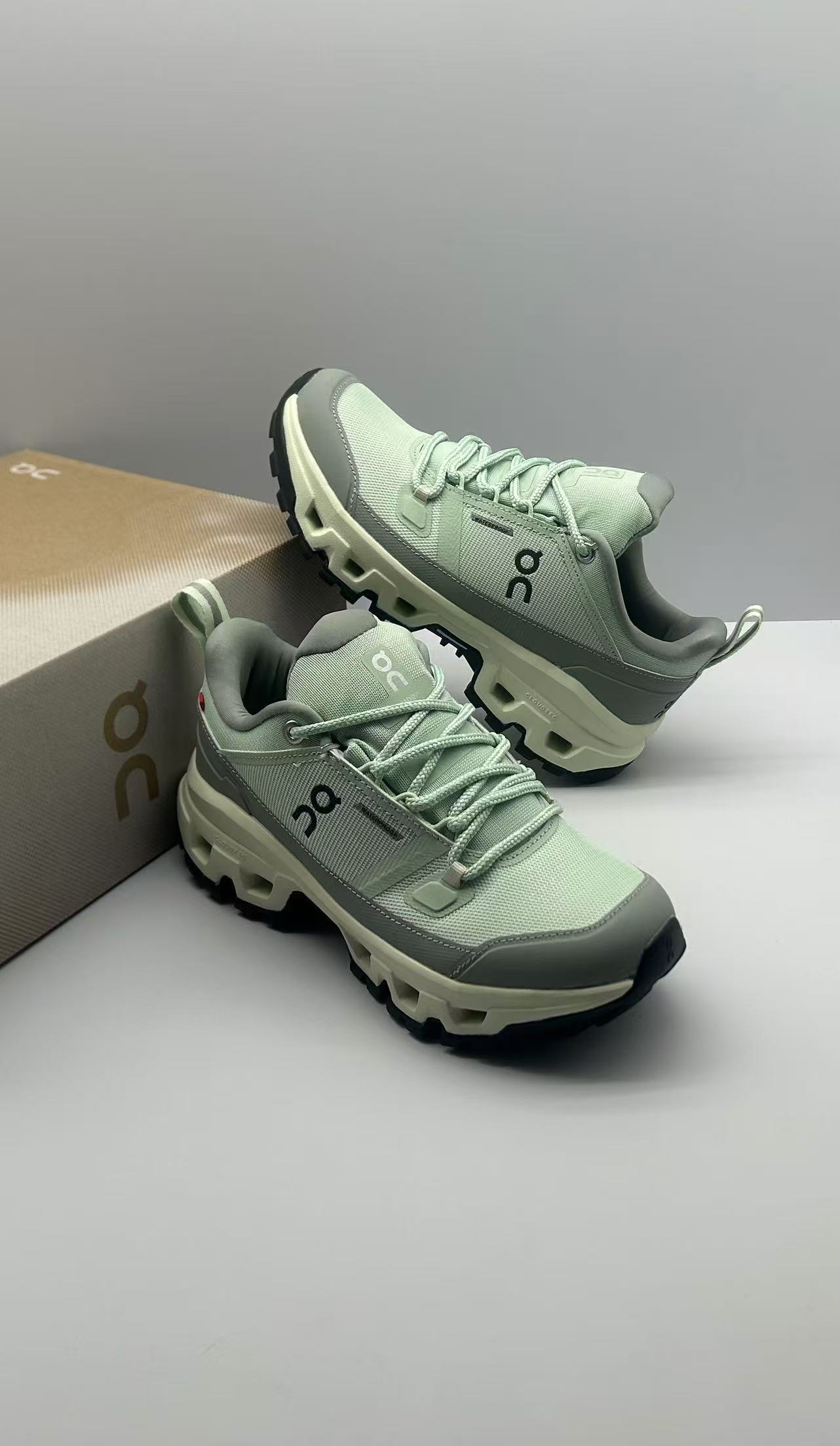 “Lightweight Waterproof Hiking Shoes for Outdoor Expeditions in Various Sizes” - 图片 7