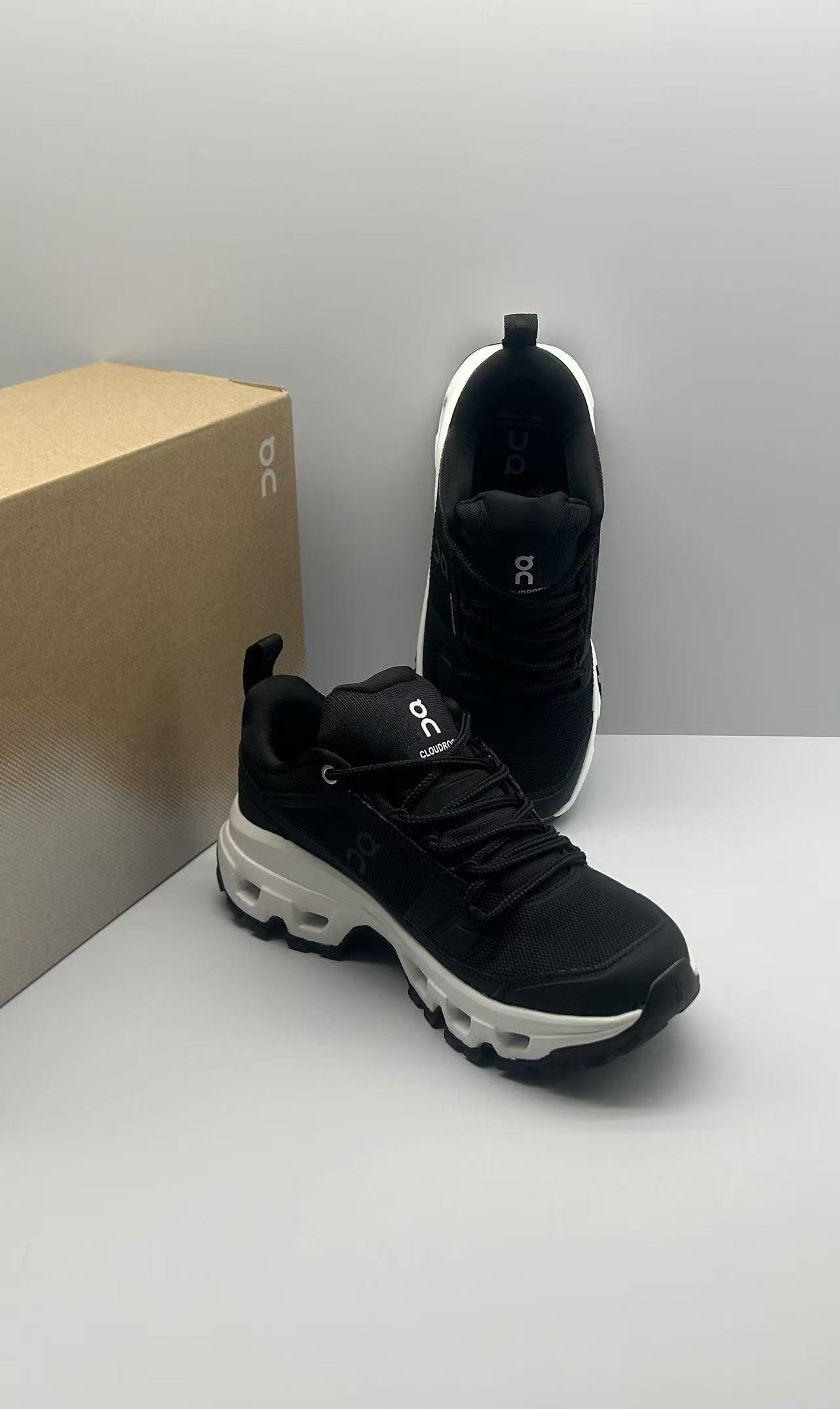 “Lightweight Waterproof Hiking Shoes for Outdoor Expeditions in Various Sizes” - 图片 5
