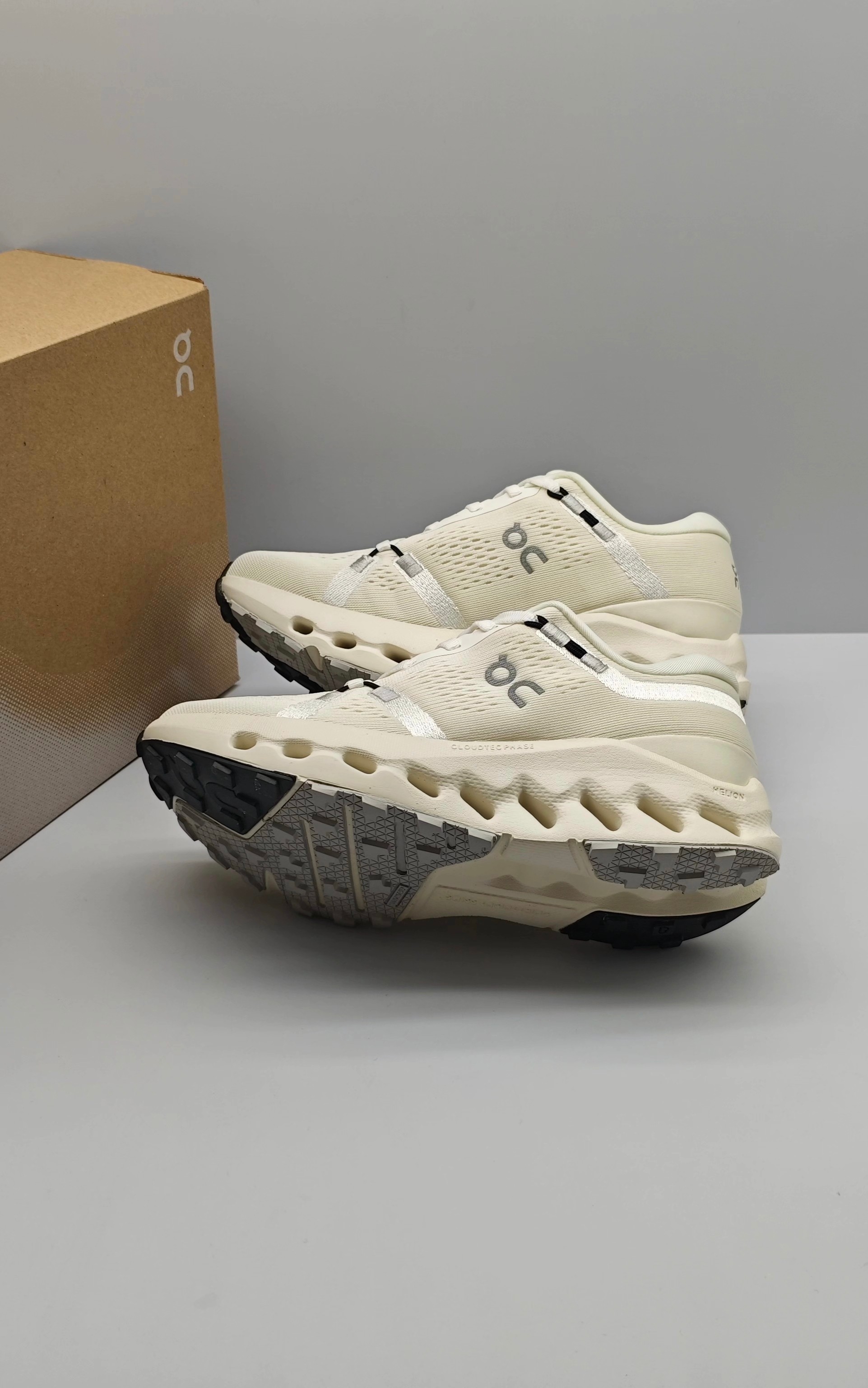 “New Claudsurfer 2 Leisure Sneakers: Light, Smooth, Comfy, Various Sizes Available” - 图片 4