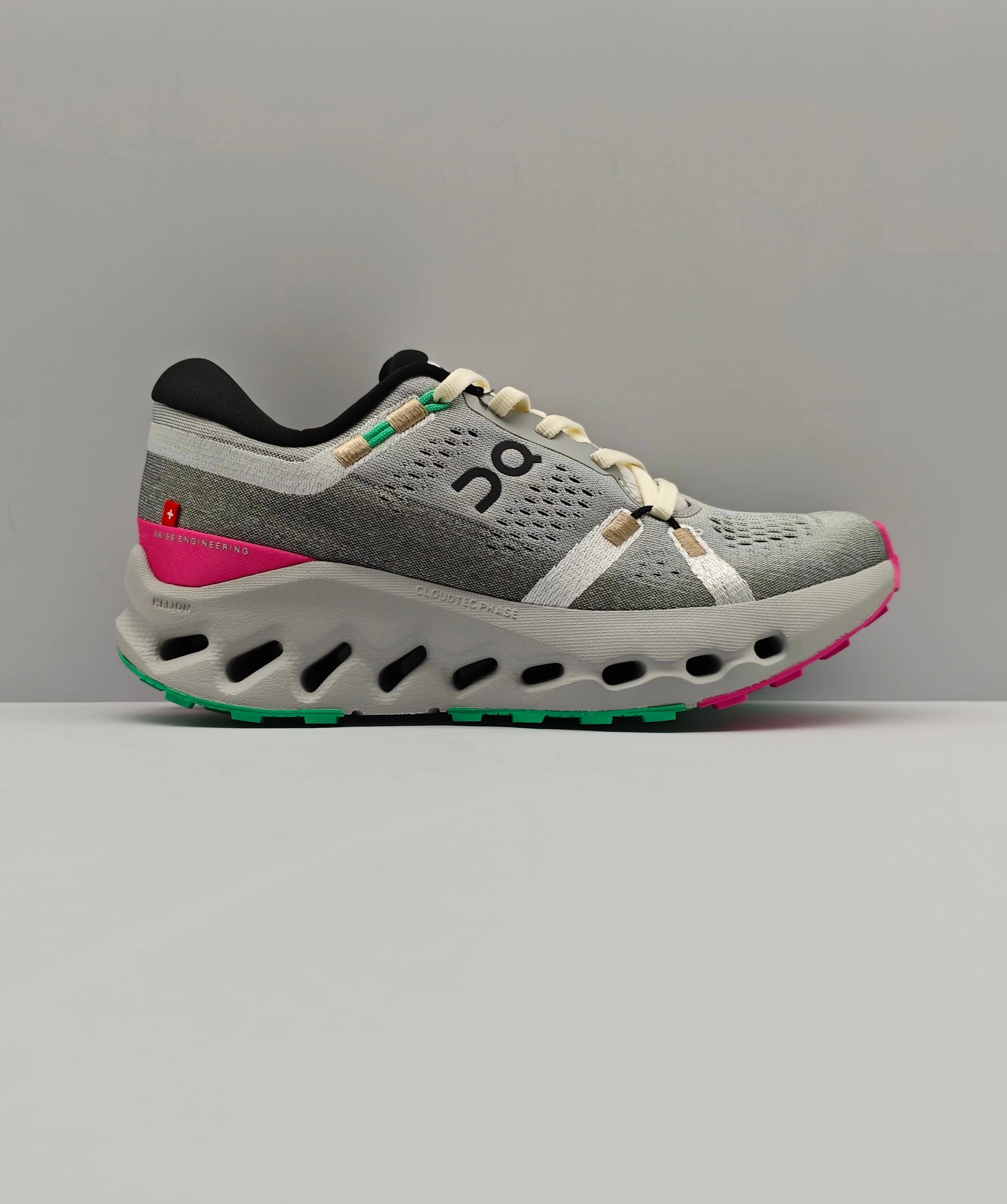 “New Claudsurfer 2 Leisure Sneakers: Light, Smooth, Comfy, Multiple Sizes Available”