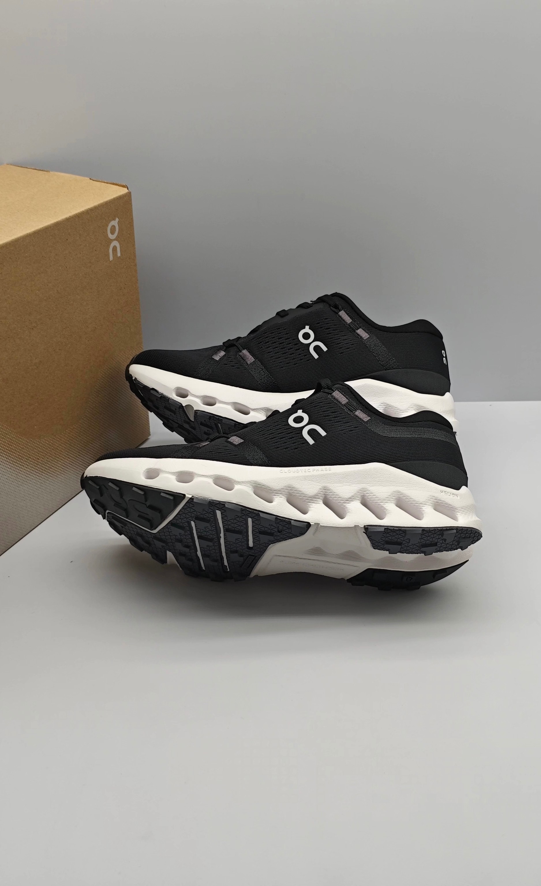 “New Claudsurfer 2 Leisure Sneakers: Comfortable, Lightweight, Various Sizes Available” - 图片 4