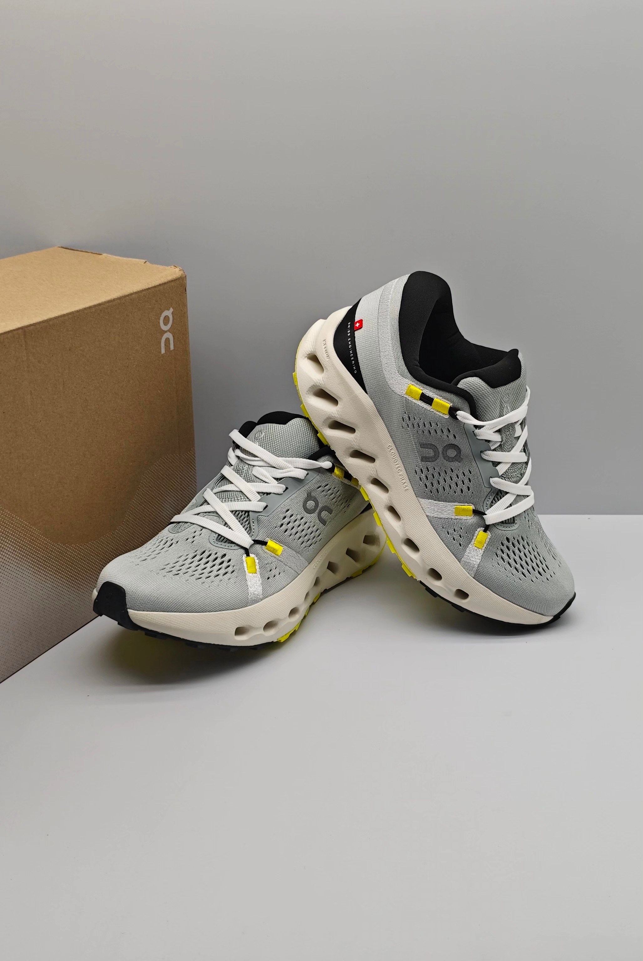 “New Claudsurfer 2 Leisure Sneakers: Lightweight, Comfortable, Unisex, Various Sizes Available” - 图片 5