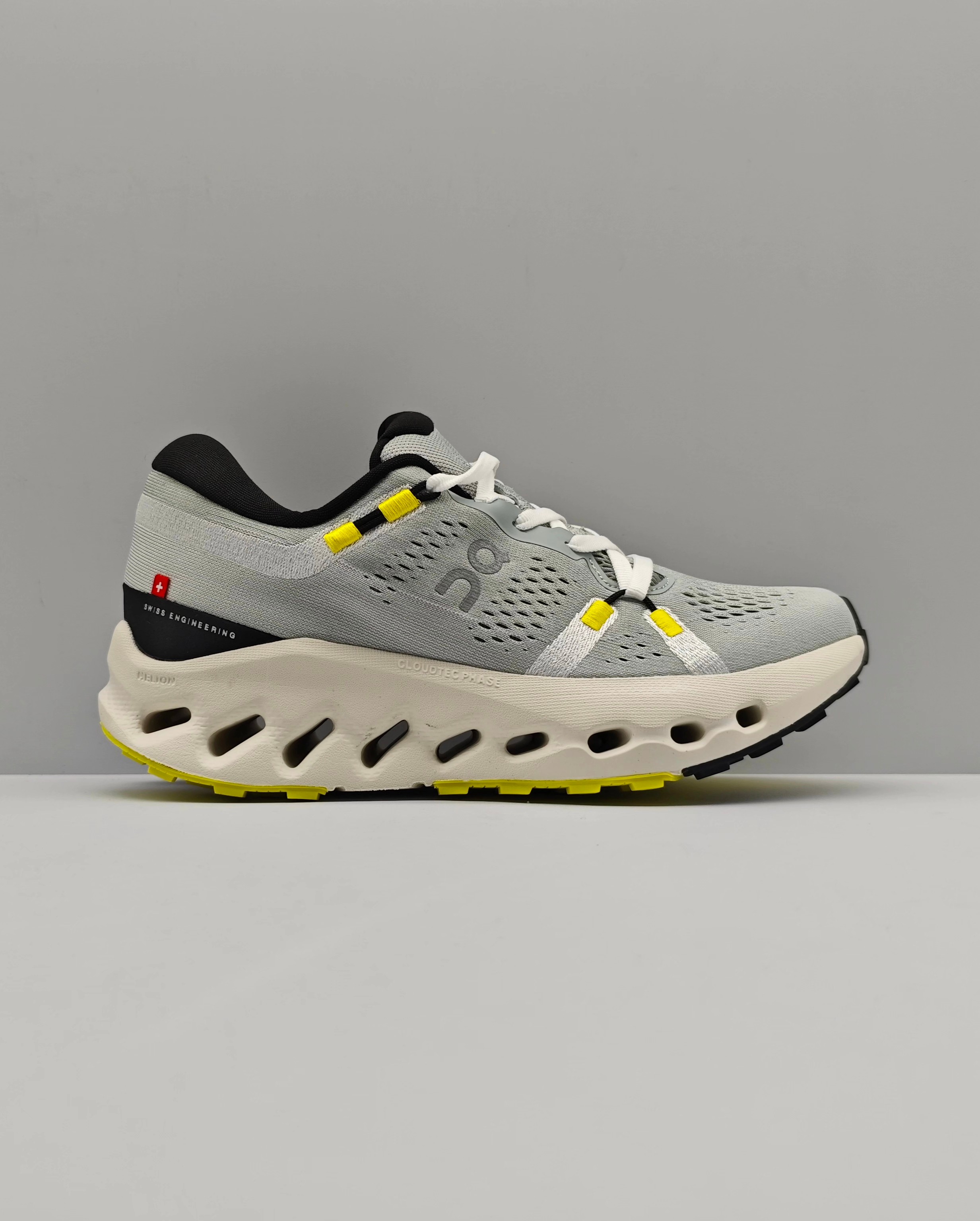 “New Claudsurfer 2 Leisure Sneakers: Lightweight, Comfortable, Unisex, Various Sizes Available”