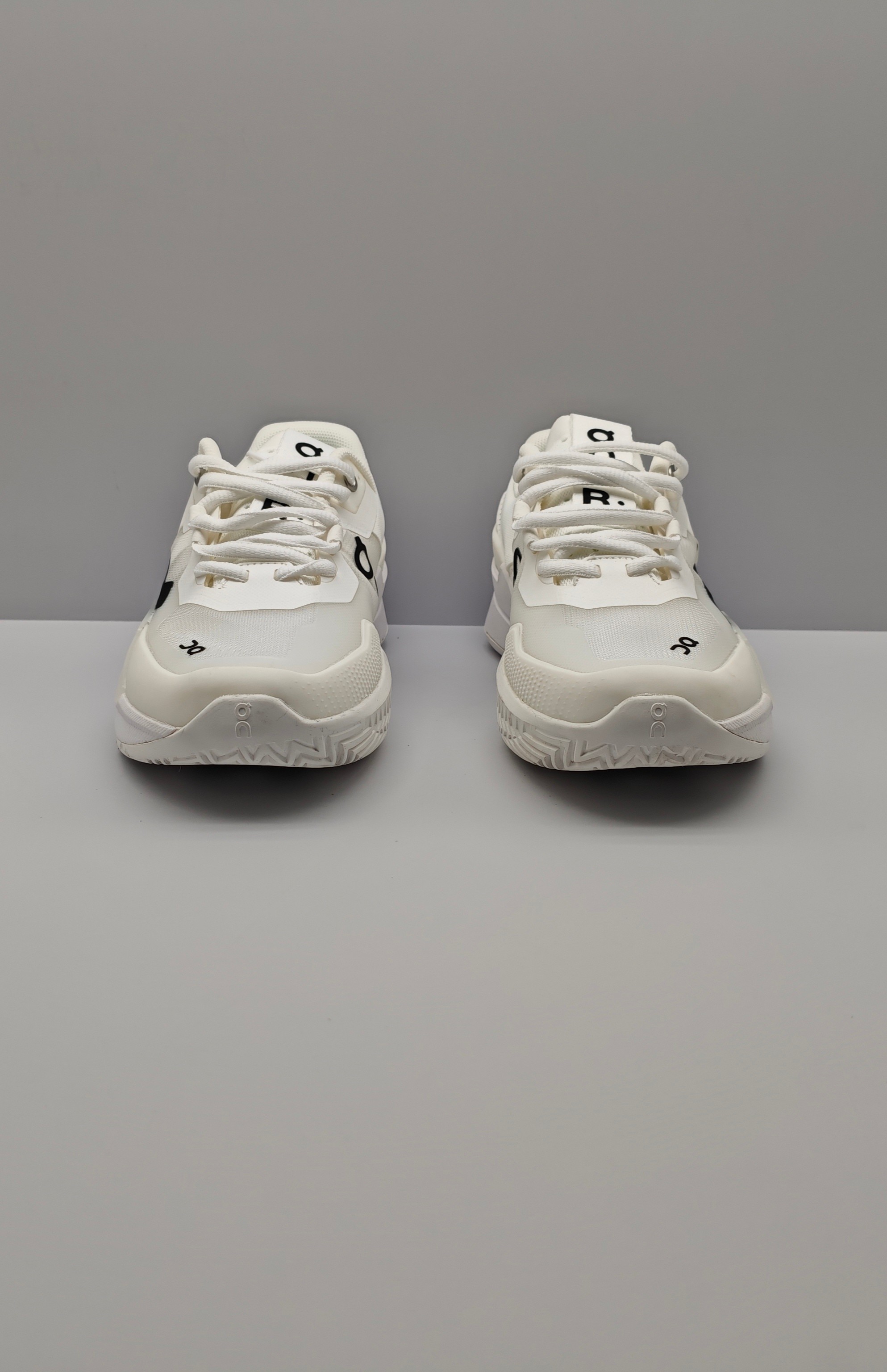 💰525 ON THE THE ROGER 2 昂 昂 昂 费 SIZE: 36 37 38 39 40 41 42 43 44 45 - 图片 2