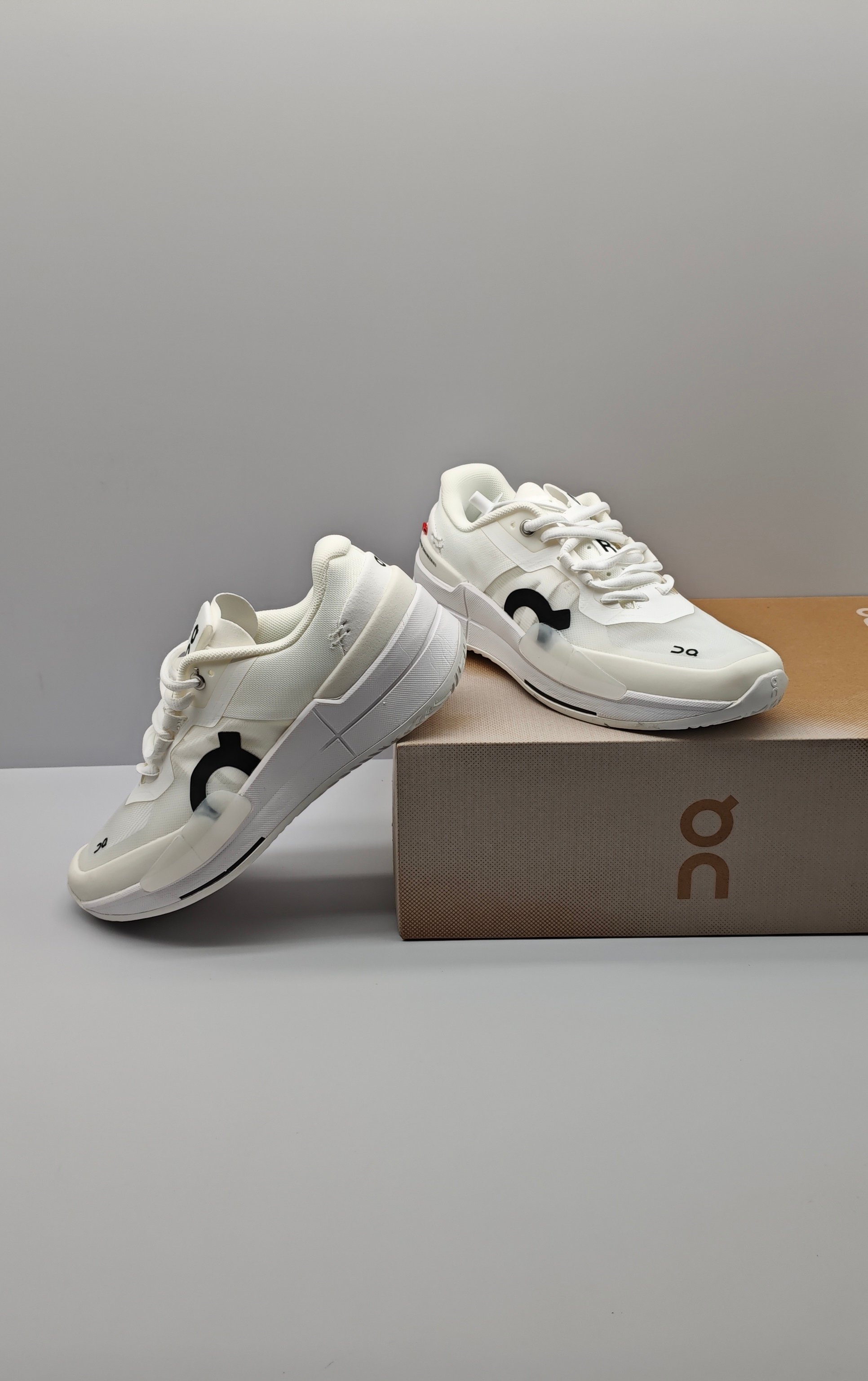 💰525 ON THE THE ROGER 2 昂 昂 昂 费 SIZE: 36 37 38 39 40 41 42 43 44 45 - 图片 7