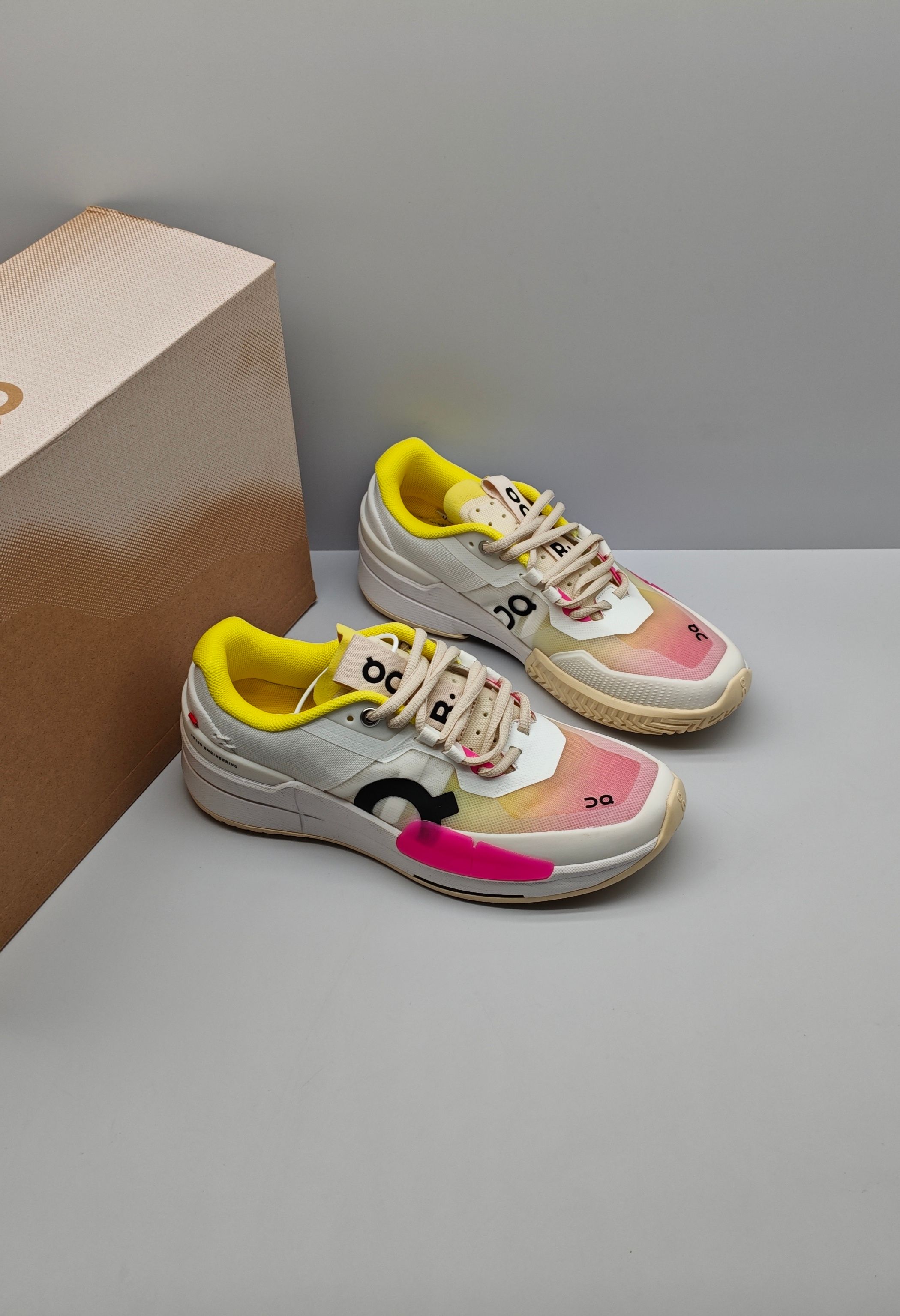 💰525 ON THE THE ROGER 2 昂 昂 昂 费 SIZE: 36 37 38 39 40 41 42 43 44 45 - 图片 4