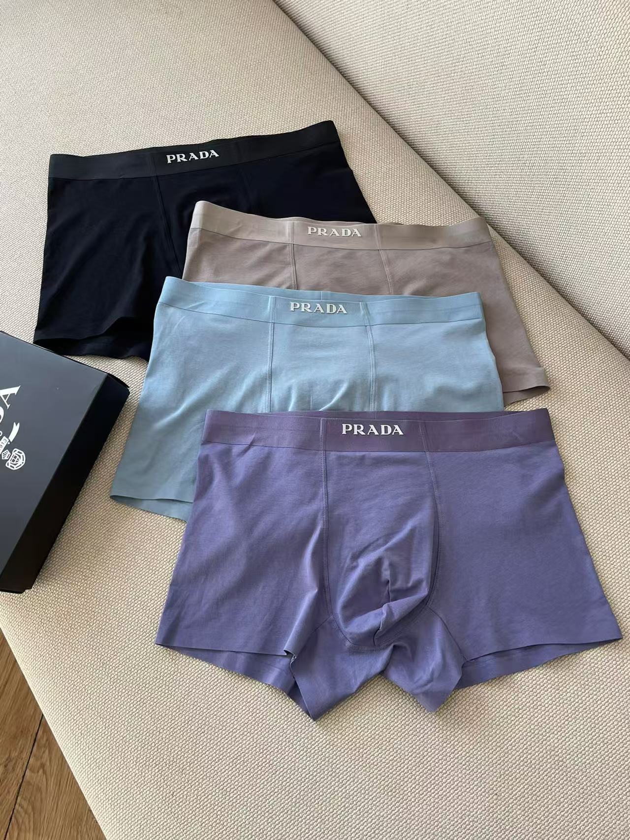 新品！PRADA 普拉达！原单品质！无缝切割工艺 科学配 91%莫代尔+9%氨纶，丝滑 透气 舒适！有型