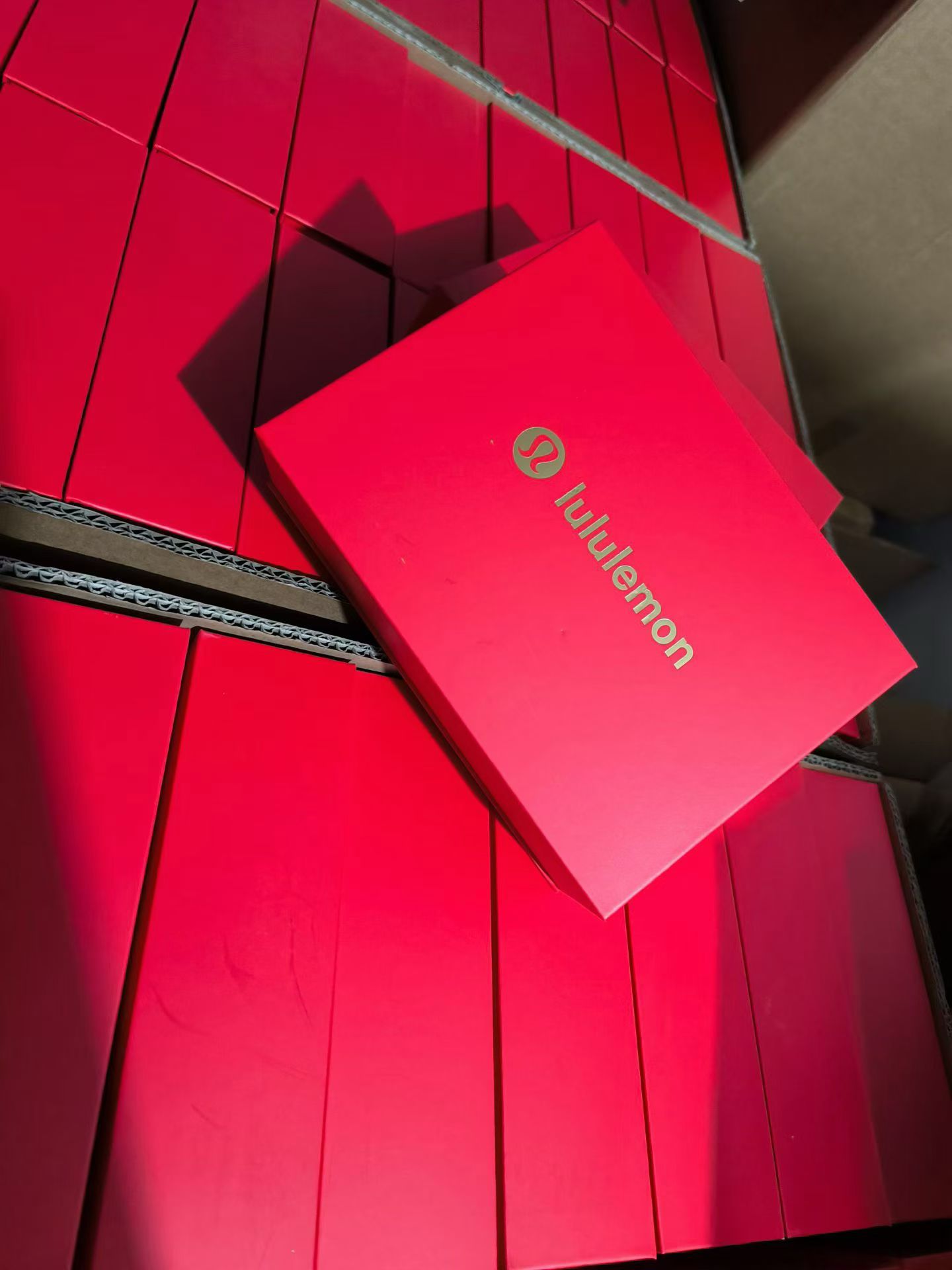 Lulu 新年内裤！红色莫代‮无尔‬痕男内裤，面料软糯舒适，内裤自带祝福，给您带‮全来‬天候的亲肤体验，