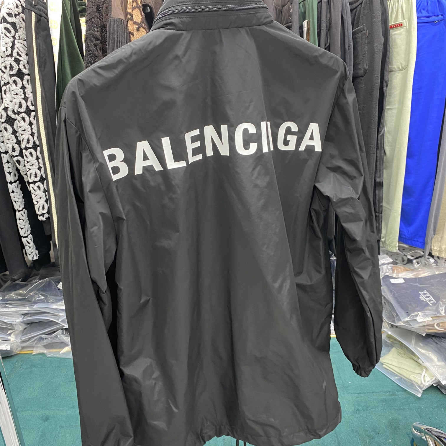Balenciaga2024春夏新款Balenciaga府绸科技夹克男女皆可科技府绸面料中性款式大号版型