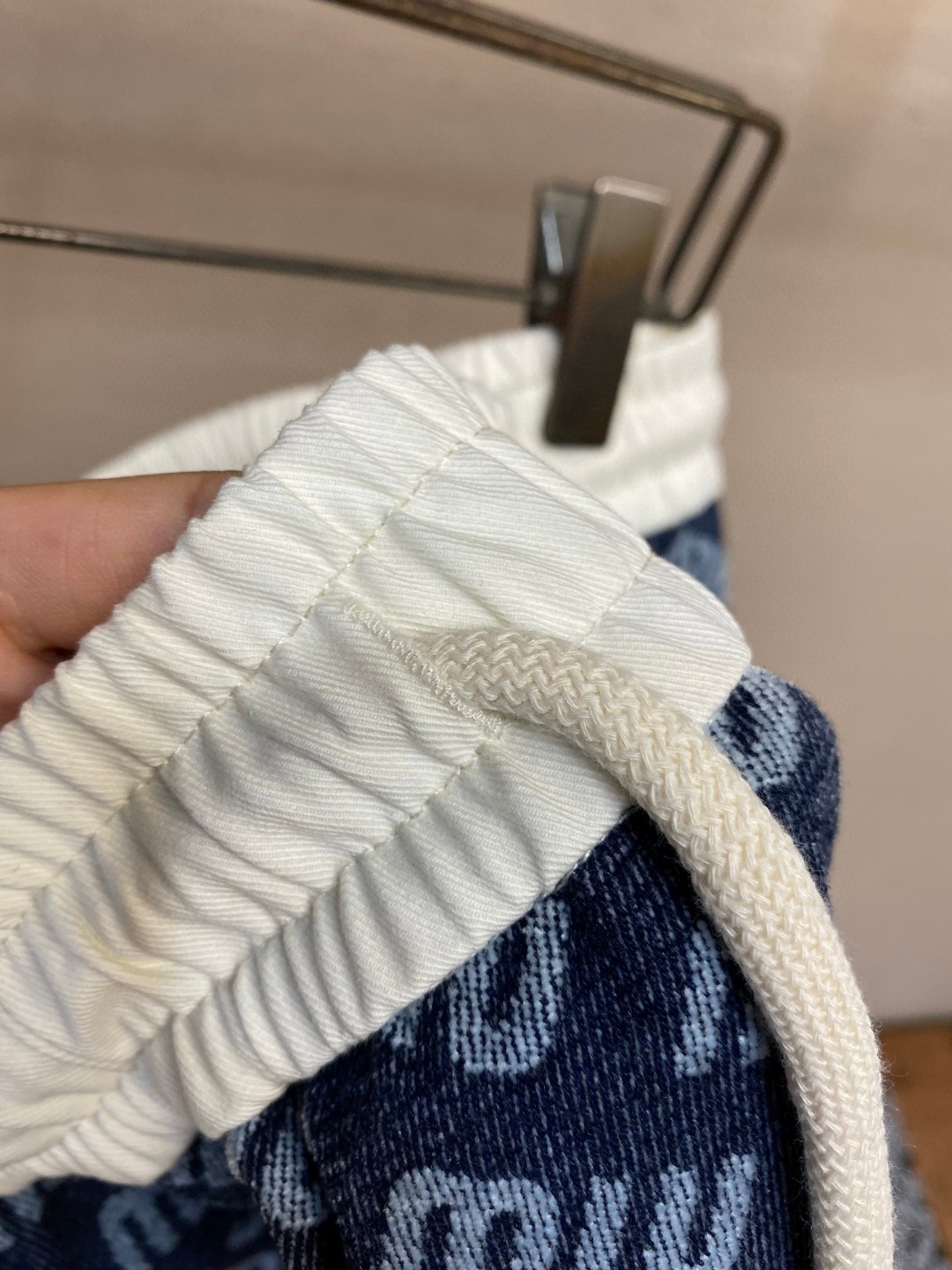 2025 SS Miumiu Cowboys Free Shorts: Comfy Cotton Fabric, Impeccable Design - 图片 3