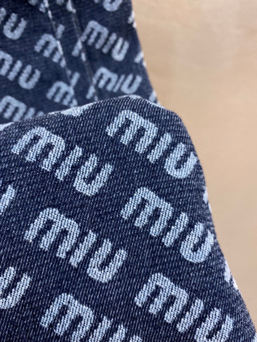 2025 SS Miumiu Cowboys Free Shorts: Comfy Cotton Fabric, Impeccable Design - 图片 6