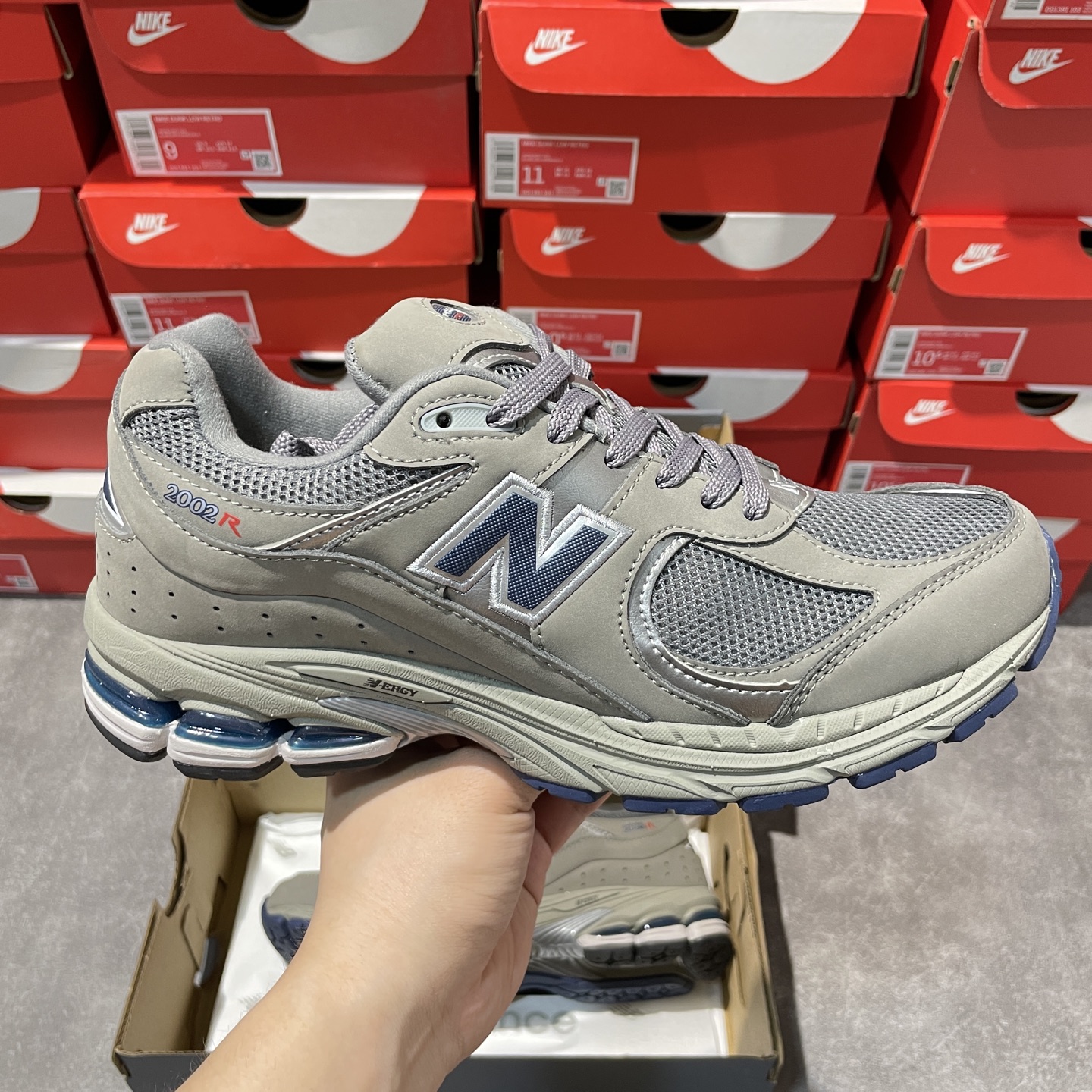 H纯原 💰240
New Balance NB2002R系列 ML2002RA
独家私模 官方99%复刻 6层组合大底
原楦、原纸板、独家私模组合底.abzorb搭配ndurance橡胶大底,还原原版耐磨性、抓地力、弹性和缓震性能 后续新配色陆续出货 长期供应
经历几个月改版.调整.极致还原出货 2025新版鞋型 拒绝杀猪 欢迎对比市面各种虚高版本
尺码:36-47.5
