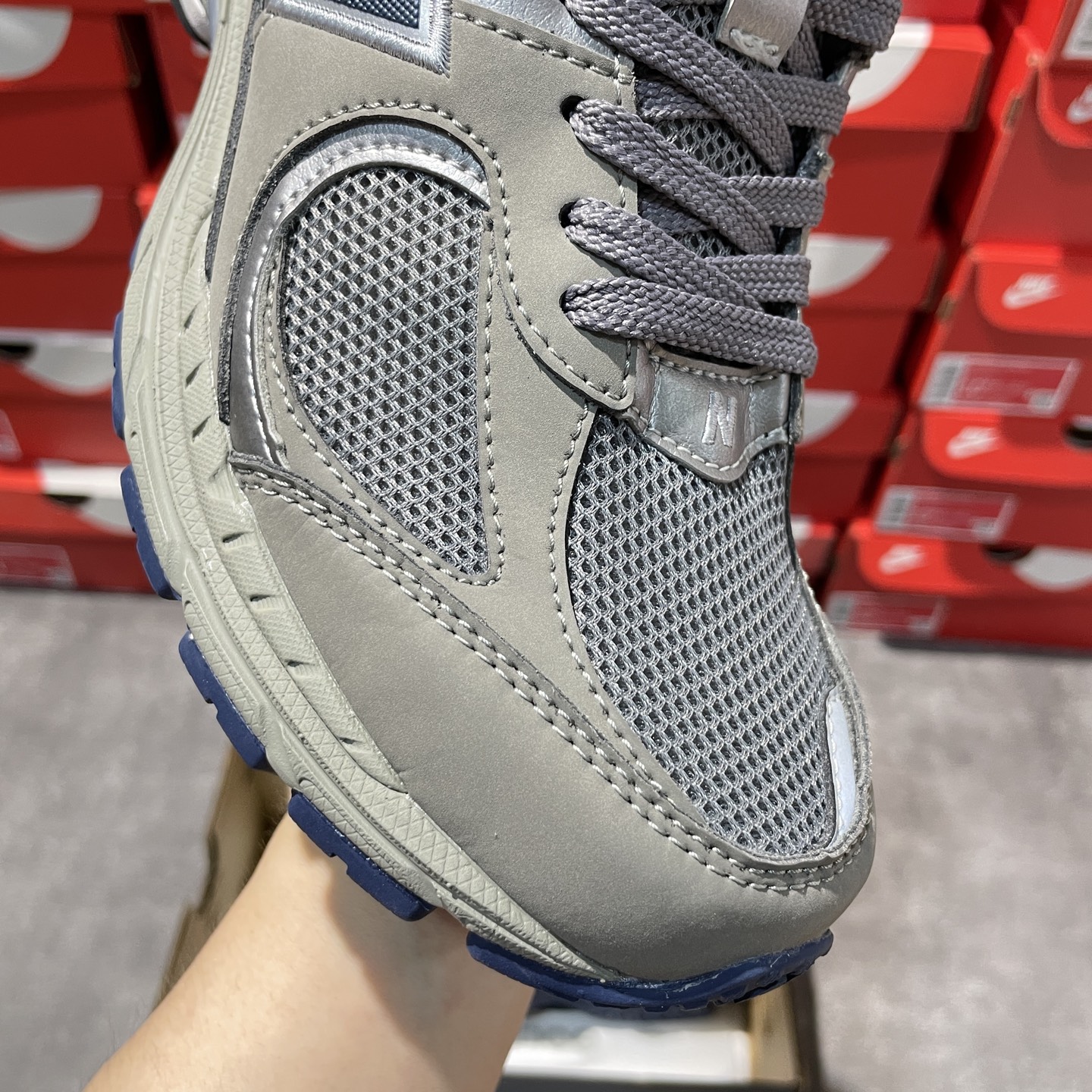H纯原 💰240
New Balance NB2002R系列 ML2002RA
独家私模 官方99%复刻 6层组合大底
原楦、原纸板、独家私模组合底.abzorb搭配ndurance橡胶大底,还原原版耐磨性、抓地力、弹性和缓震性能 后续新配色陆续出货 长期供应
经历几个月改版.调整.极致还原出货 2025新版鞋型 拒绝杀猪 欢迎对比市面各种虚高版本
尺码:36-47.5