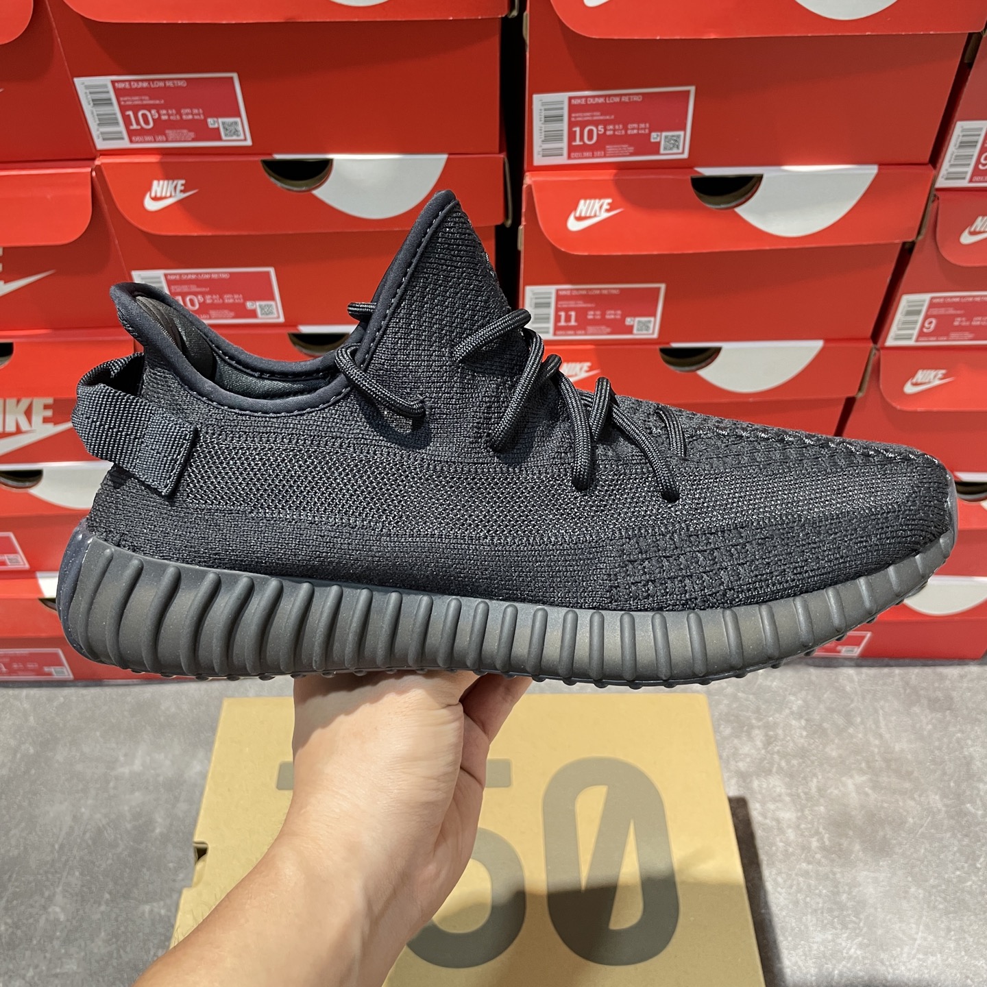 YEEZY BOOST 350 V2 HQ4540