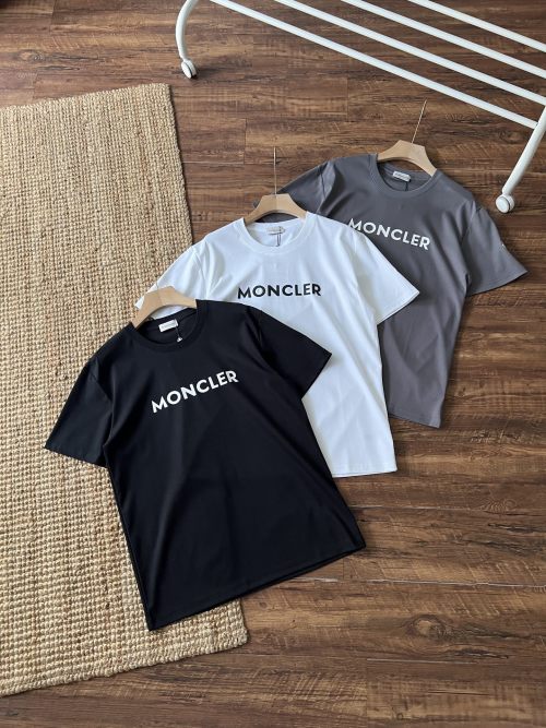 Moncler Cotton Fabric Short Sleeve T-Shirt Comfortable Fit for Men and Women 1 Moncler Cotton Fabric Short Sleeve T-Shirt Comfortable Fit for Men and Women