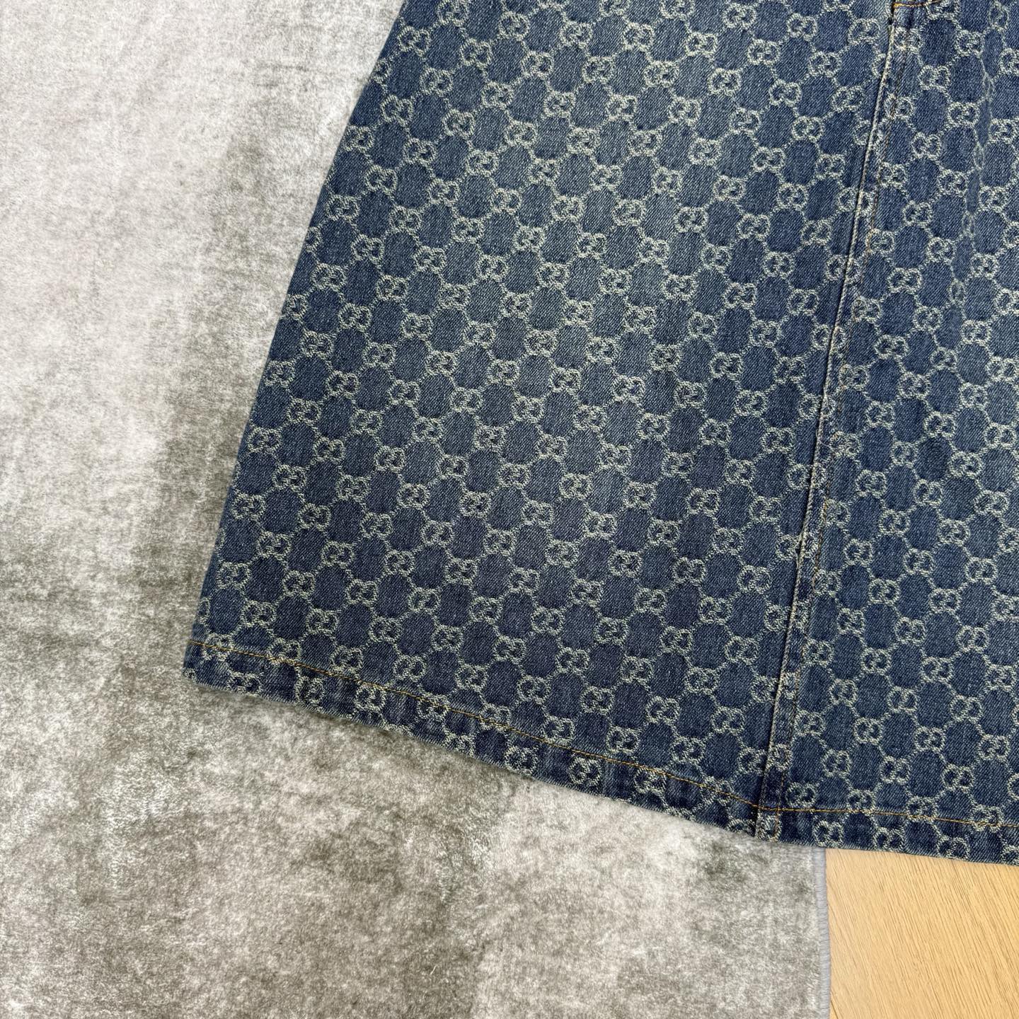 G家 26春夏新款 GG提花渐变牛仔连半裙 满印双G老花做旧复古牛仔面料 复古又时髦！直筒剪裁+可拆卸腰