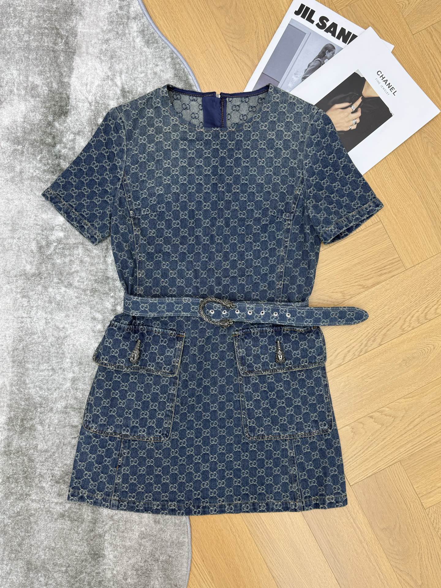 G家 26春夏新款 GG提花渐变牛仔连衣裙 满印双G老花做旧复古牛仔面料 复古又时髦！直筒剪裁+可拆卸腰
