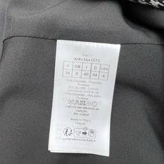 D家 26春夏新款 千鸟格翻领斗篷 黑白千鸟格纹+黑色飘带装饰 复古优雅气质满分 秋冬穿超合适!翻领领口 D家 26春夏新款 千鸟格翻领斗篷 黑白千鸟格纹+黑色飘带装饰 复古优雅气质满分 秋冬穿超合适!翻领领口