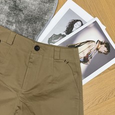 PD家 2026夏季新款 三角标高腰A字短裤 夏日万能百搭神裤 利落高腰版型精准收束腰腹 前幅小打褶巧妙 PD家 2026夏季新款 三角标高腰A字短裤 夏日万能百搭神裤 利落高腰版型精准收束腰腹 前幅小打褶巧妙