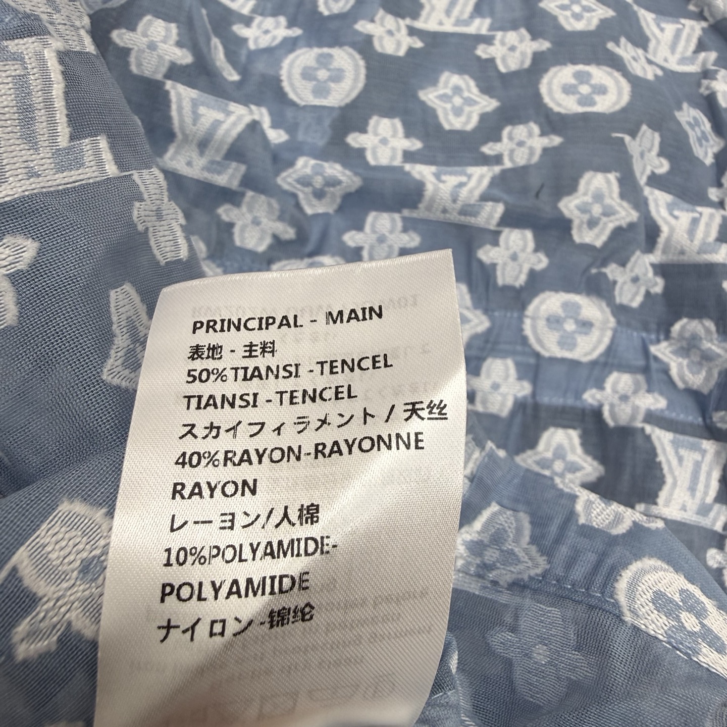 L家 26夏季新款 提花连帽抽绳外套，轻薄透感老花满印提花面料，上身清爽不闷汗，腰部可收抽绳腰头，轻松打