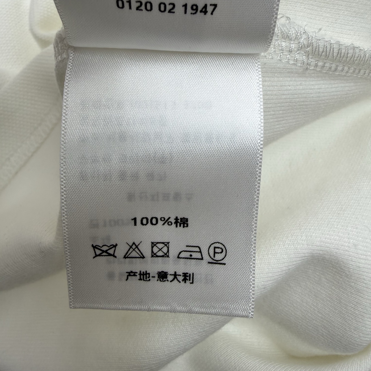 D家 2026夏季新款 刺绣翻领背心裙 定制YB进口朱地全棉材质   质地挺括透气 吸汗亲肤 通体采用简