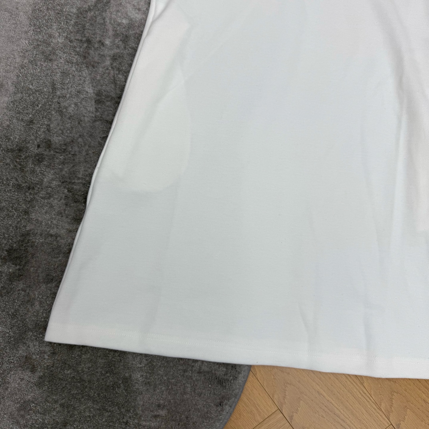 D家 2026夏季新款 刺绣翻领背心裙 定制YB进口朱地全棉材质   质地挺括透气 吸汗亲肤 通体采用简