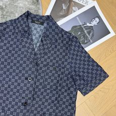 G家 2026夏季新款 提花牛仔短袖衬衣外套 定制YB进口斜纹棉牛仔提花材质 质感垂顺有型 触感柔 G家 2026夏季新款 提花牛仔短袖衬衣外套 定制YB进口斜纹棉牛仔提花材质 质感垂顺有型 触感柔