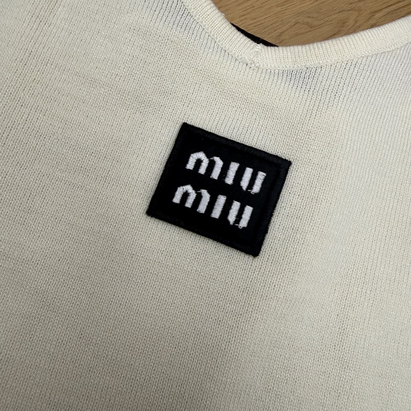 Miu家 26夏季新款 针织吊带短裙，纯欲氛围感拉满的基础刚需单品！，细腻针织面料轻薄透气，贴肤软糯不闷