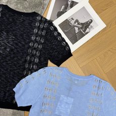 小香家 26夏季新款 镂空双C针织短袖上衣,春夏透气刚需针织小衫,轻薄镂空冰丝针织面料,通透不闷,自带松 小香家 26夏季新款 镂空双C针织短袖上衣,春夏透气刚需针织小衫,轻薄镂空冰丝针织面料,通透不闷,自带松