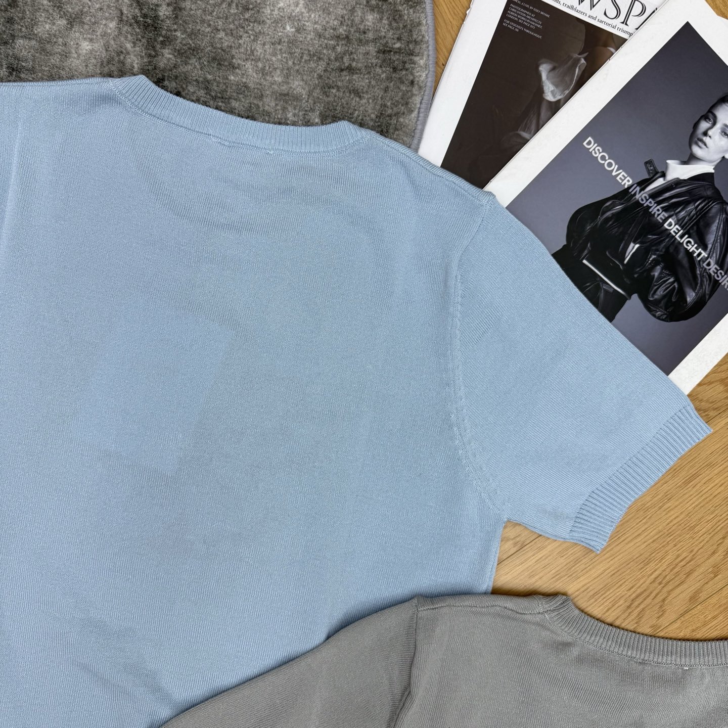 小香家 26夏季新款 山茶花刺绣短袖针织衫 细腻冰丝针织面料，柔软亲肤透气，夏日穿着清爽不闷，垂坠感佳不