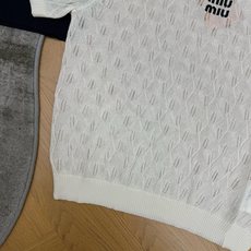 Miu家 26夏季新款 树叶状镂空针织短袖|清爽透气基础款✨通体树叶绞花镂空针织,轻盈通透,自带透气孔隙 Miu家 26夏季新款 树叶状镂空针织短袖|清爽透气基础款✨通体树叶绞花镂空针织,轻盈通透,自带透气孔隙