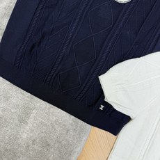 小香家 26夏季新款 绞花短袖针织衫✨轻奢复古质感,细腻针织面料,透气亲肤,上身轻盈舒适,立体菱格绞花纹理,肌理感饱满耐 小香家 26夏季新款 绞花短袖针织衫✨轻奢复古质感,细腻针织面料,透气亲肤,上身轻盈舒适,立体菱格绞花纹理,肌理感饱满耐