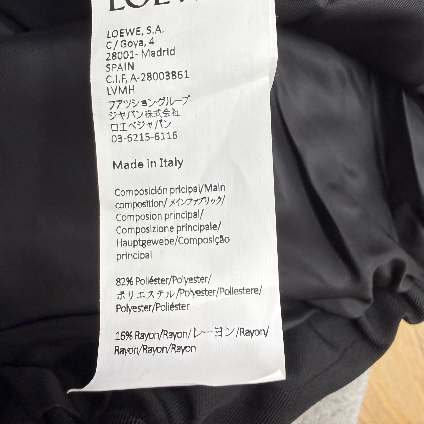 LW家 26早秋新款 撞色翻领夹克外套 门襟撞色领带设计独具巧思 提升造型层次感 宽松版型休闲大气 下摆松紧收口优化身材