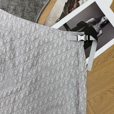 Dio*🏠 2026早秋新款 浅灰暗纹提花搭片裙裤 通体满铺精致老花暗纹 柔光质感低调内敛 花纹若隐若现 自带轻奢格调 Dio*🏠 2026早秋新款 浅灰暗纹提花搭片裙裤 通体满铺精致老花暗纹 柔光质感低调内敛 花纹若隐若现 自带轻奢格调