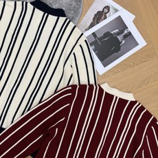 小香家 26夏秋新款 竖条纹针织开衫🤎软糯厚实针织面料,版型挺括有质感,经典V领版型,修饰脖颈线条,复古竖条纹撞色,氛围 小香家 26夏秋新款 竖条纹针织开衫🤎软糯厚实针织面料,版型挺括有质感,经典V领版型,修饰脖颈线条,复古竖条纹撞色,氛围